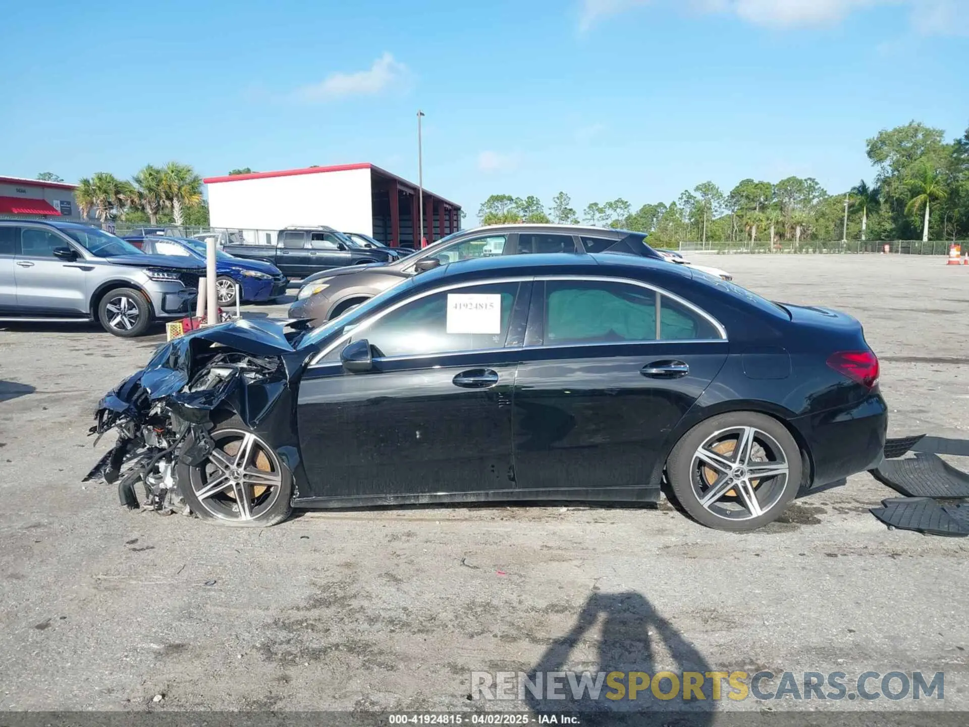 14 Photograph of a damaged car W1K3G4FB3MJ285808 MERCEDES-BENZ A 220 2021