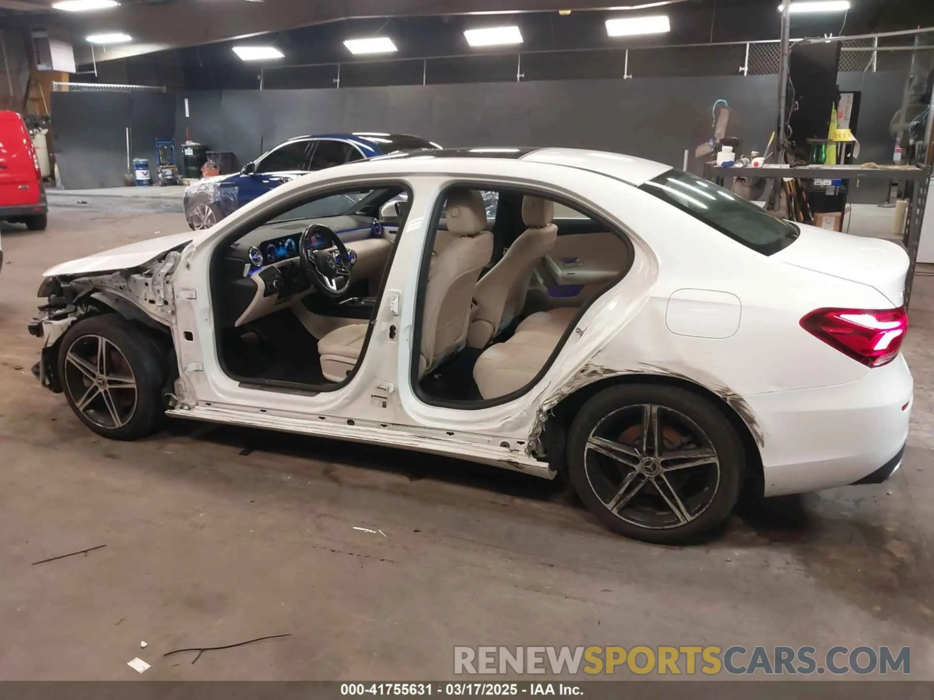 15 Photograph of a damaged car W1K3G4FB4MJ305001 MERCEDES-BENZ A 220 2021
