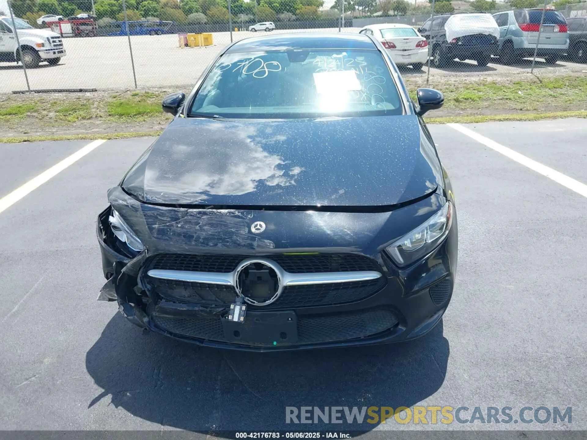 12 Photograph of a damaged car W1K3G4EB0NJ356708 MERCEDES-BENZ A 220 2022
