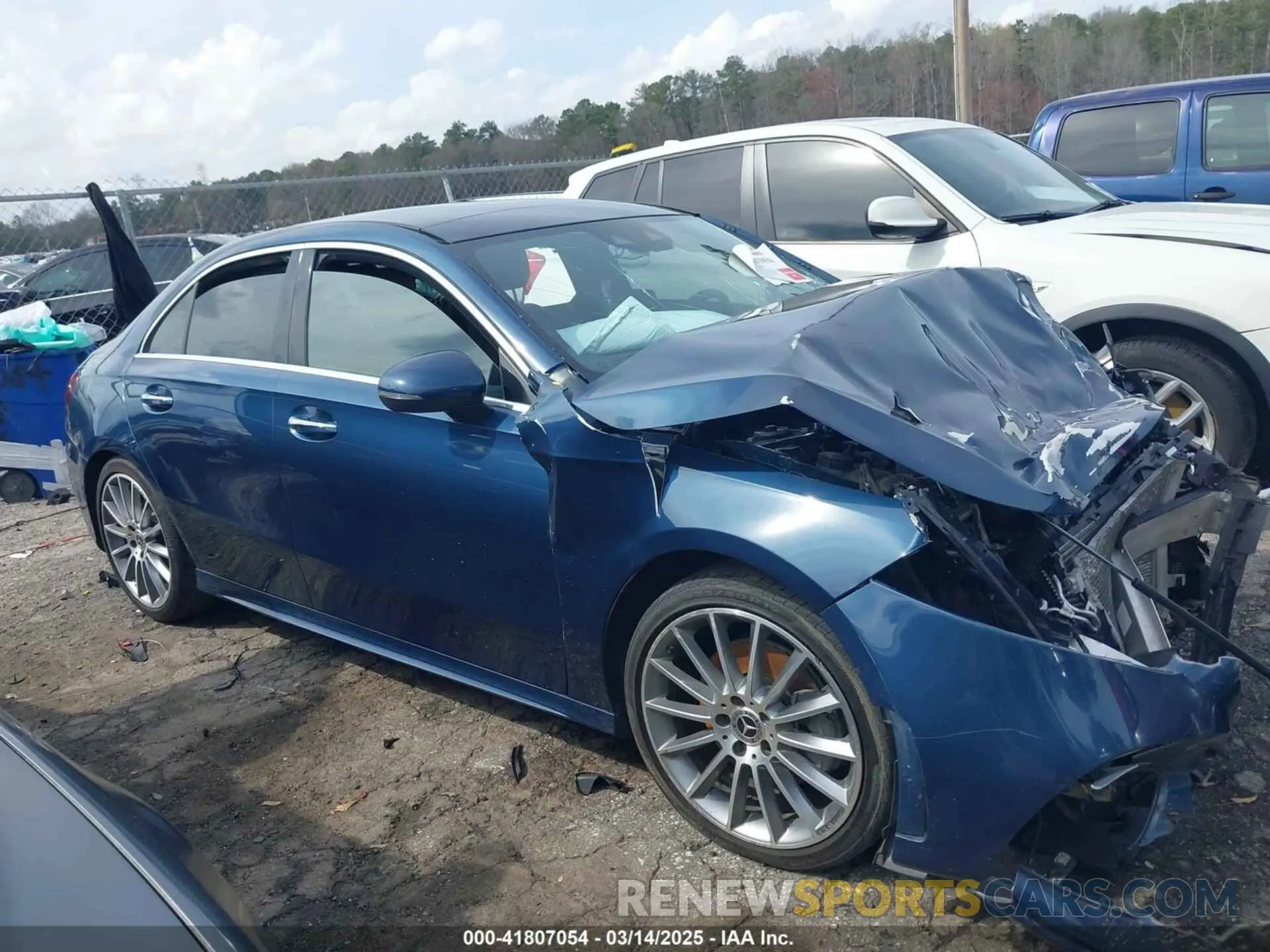 12 Photograph of a damaged car W1K3G4EB5NJ355604 MERCEDES-BENZ A 220 2022