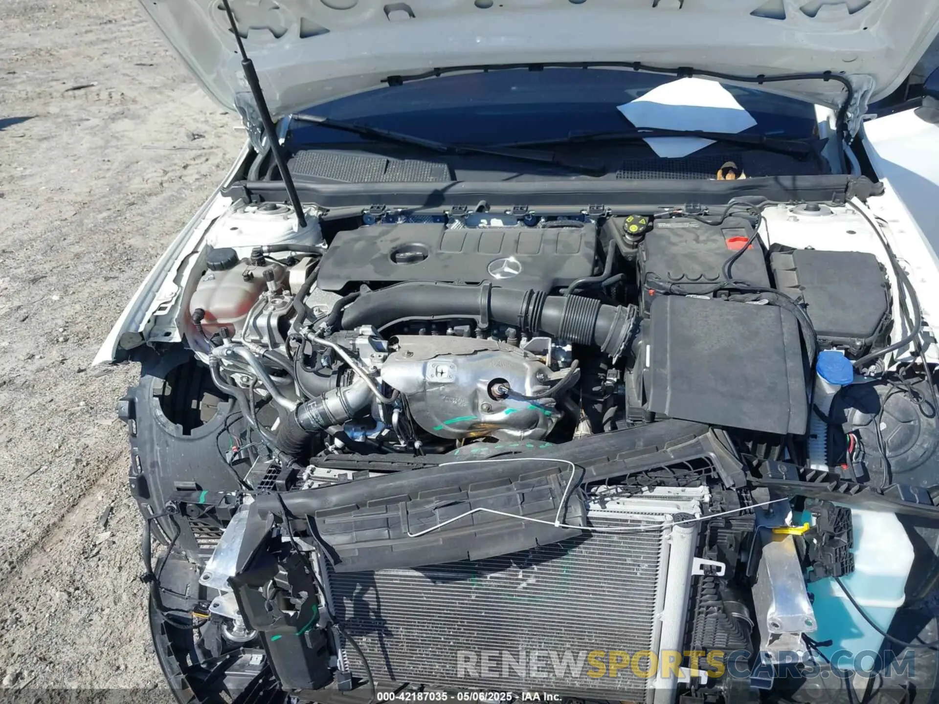 10 Photograph of a damaged car W1K3G4EB5NJ356624 MERCEDES-BENZ A 220 2022