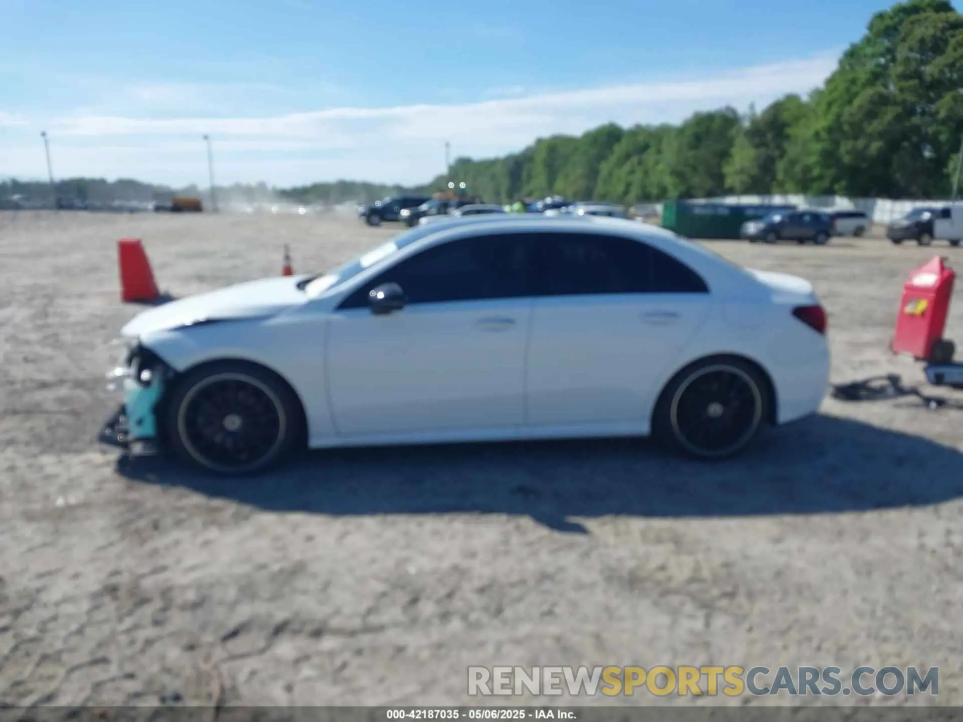 15 Photograph of a damaged car W1K3G4EB5NJ356624 MERCEDES-BENZ A 220 2022
