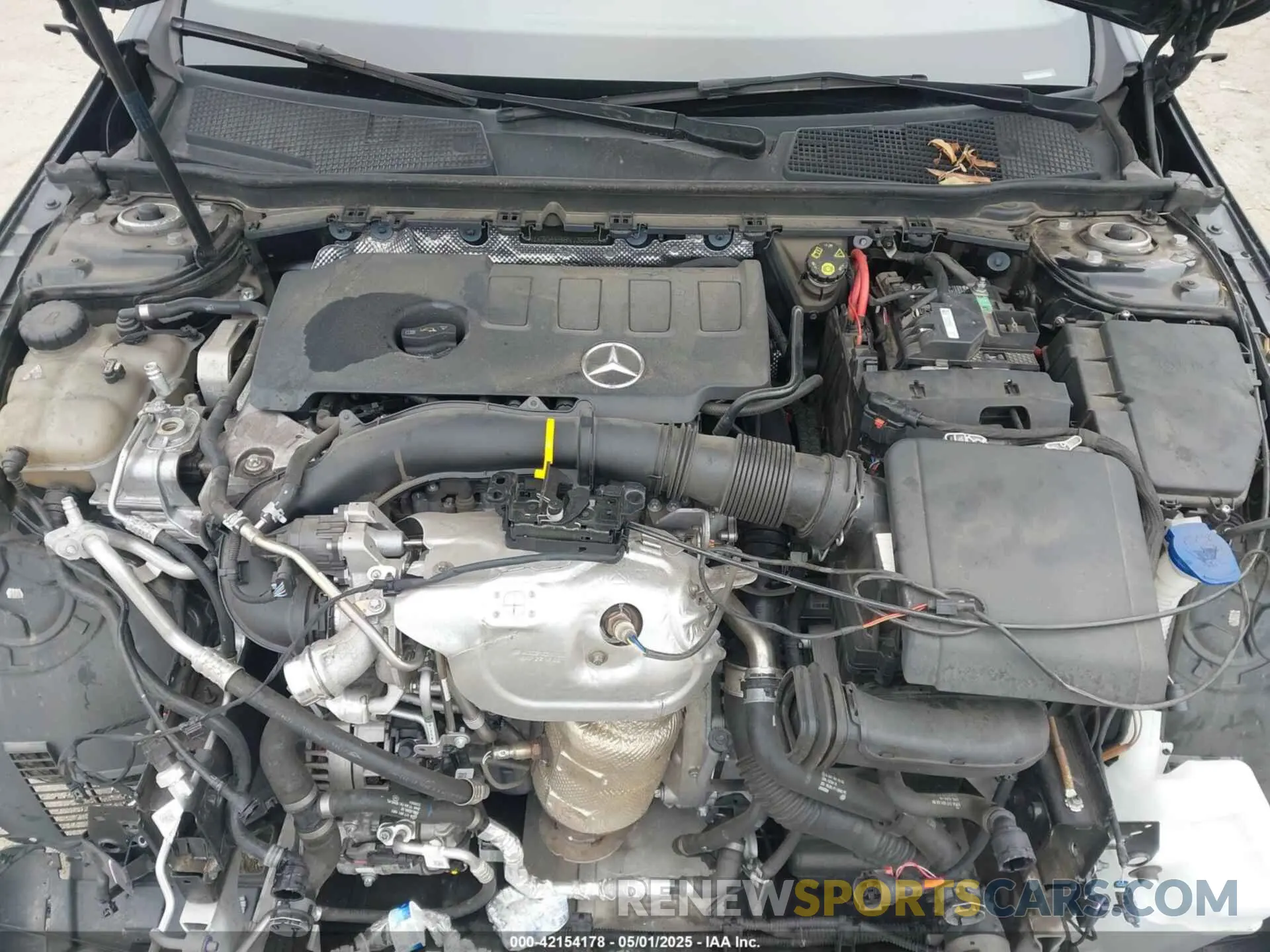 10 Photograph of a damaged car W1K3G4EB6NJ356664 MERCEDES-BENZ A 220 2022