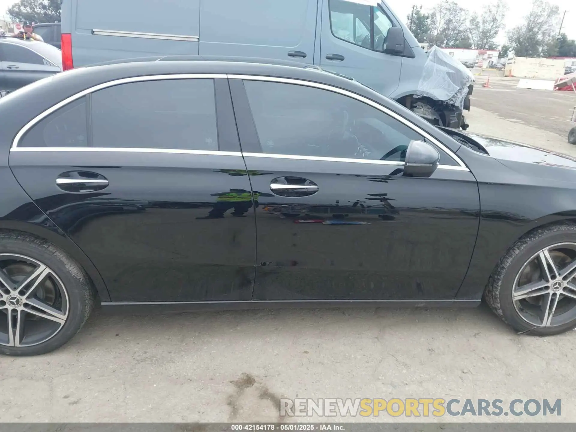 14 Photograph of a damaged car W1K3G4EB6NJ356664 MERCEDES-BENZ A 220 2022