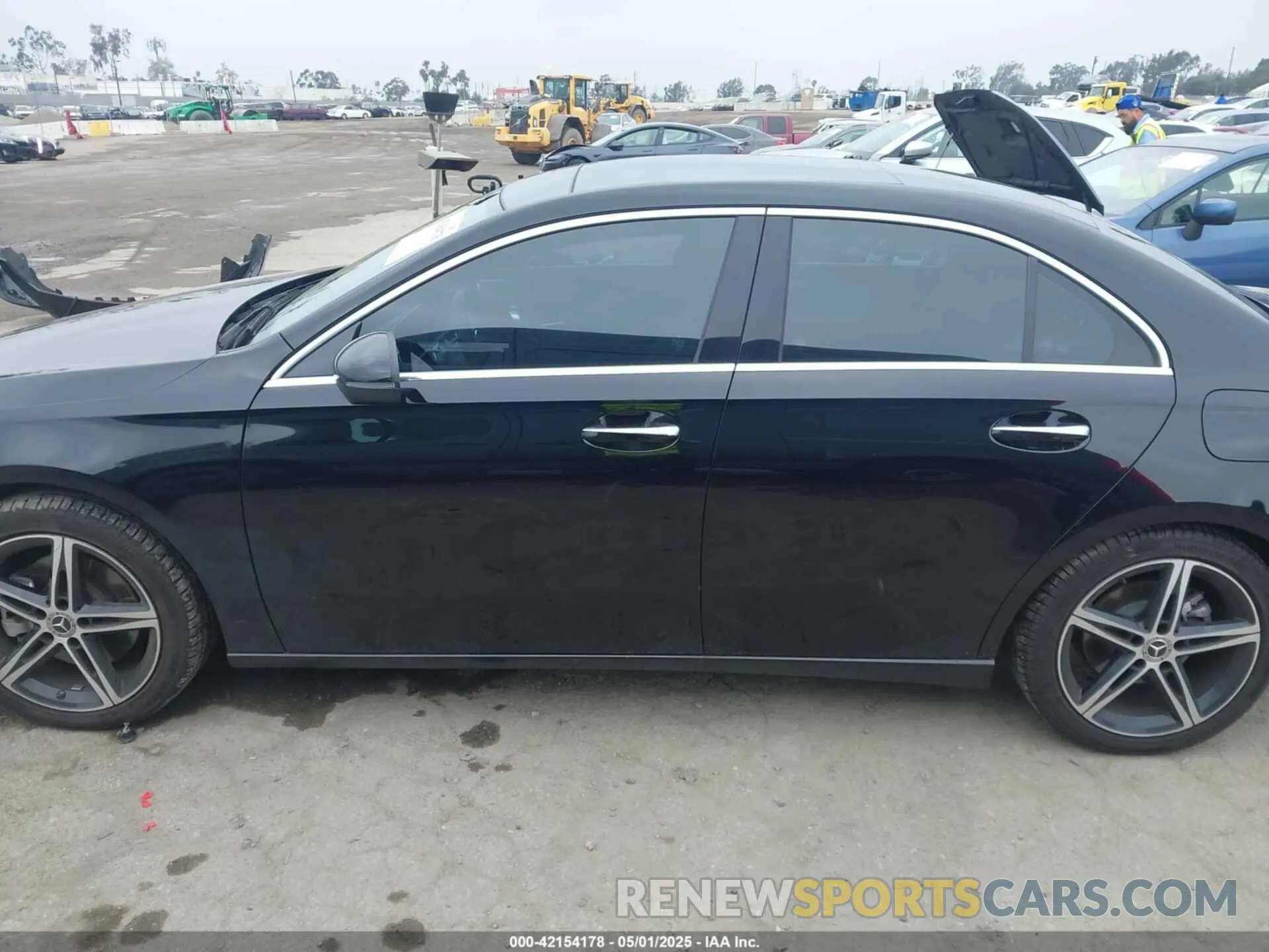 15 Photograph of a damaged car W1K3G4EB6NJ356664 MERCEDES-BENZ A 220 2022