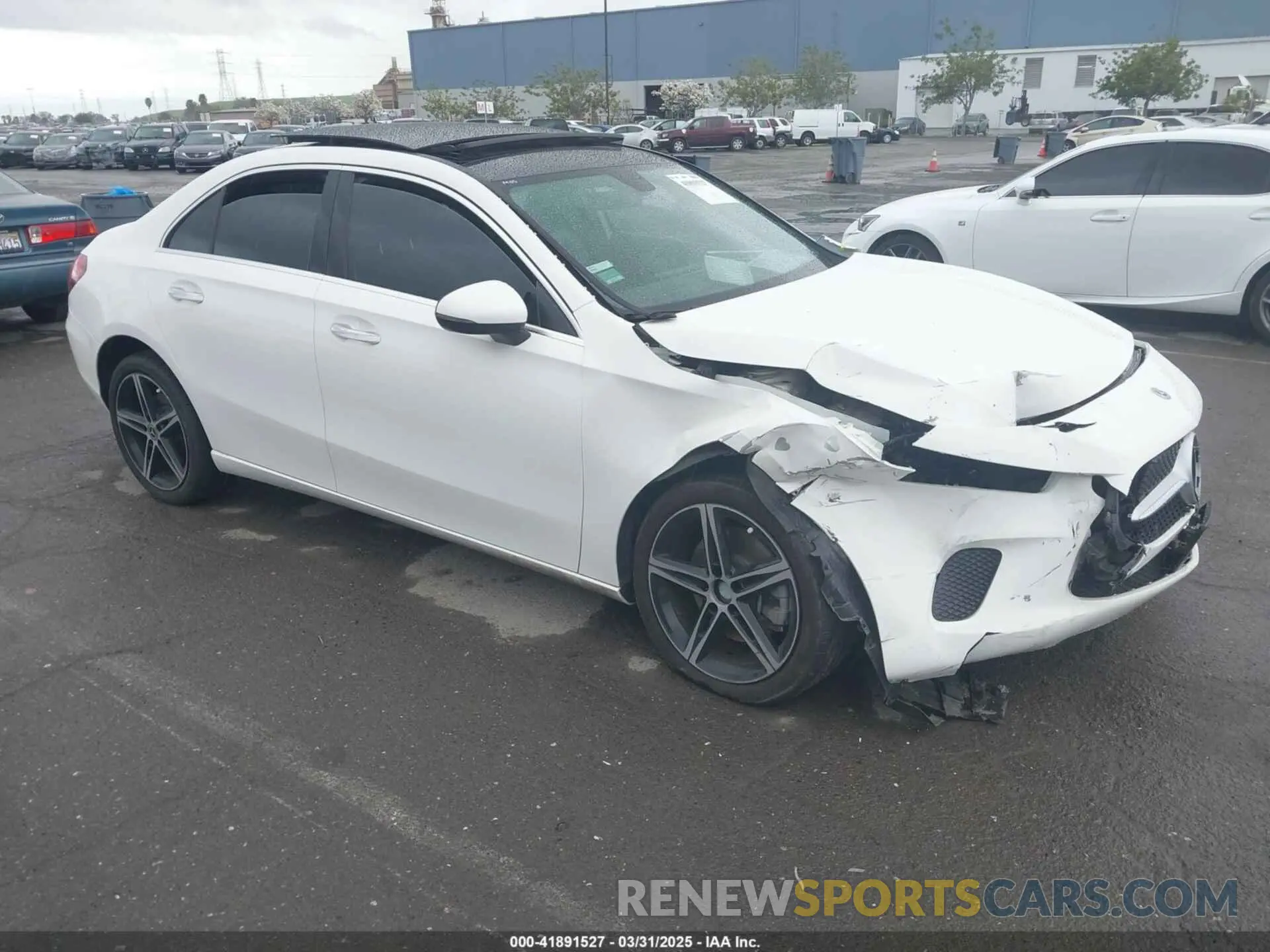 1 Photograph of a damaged car W1K3G4EB7NJ328176 MERCEDES-BENZ A 220 2022
