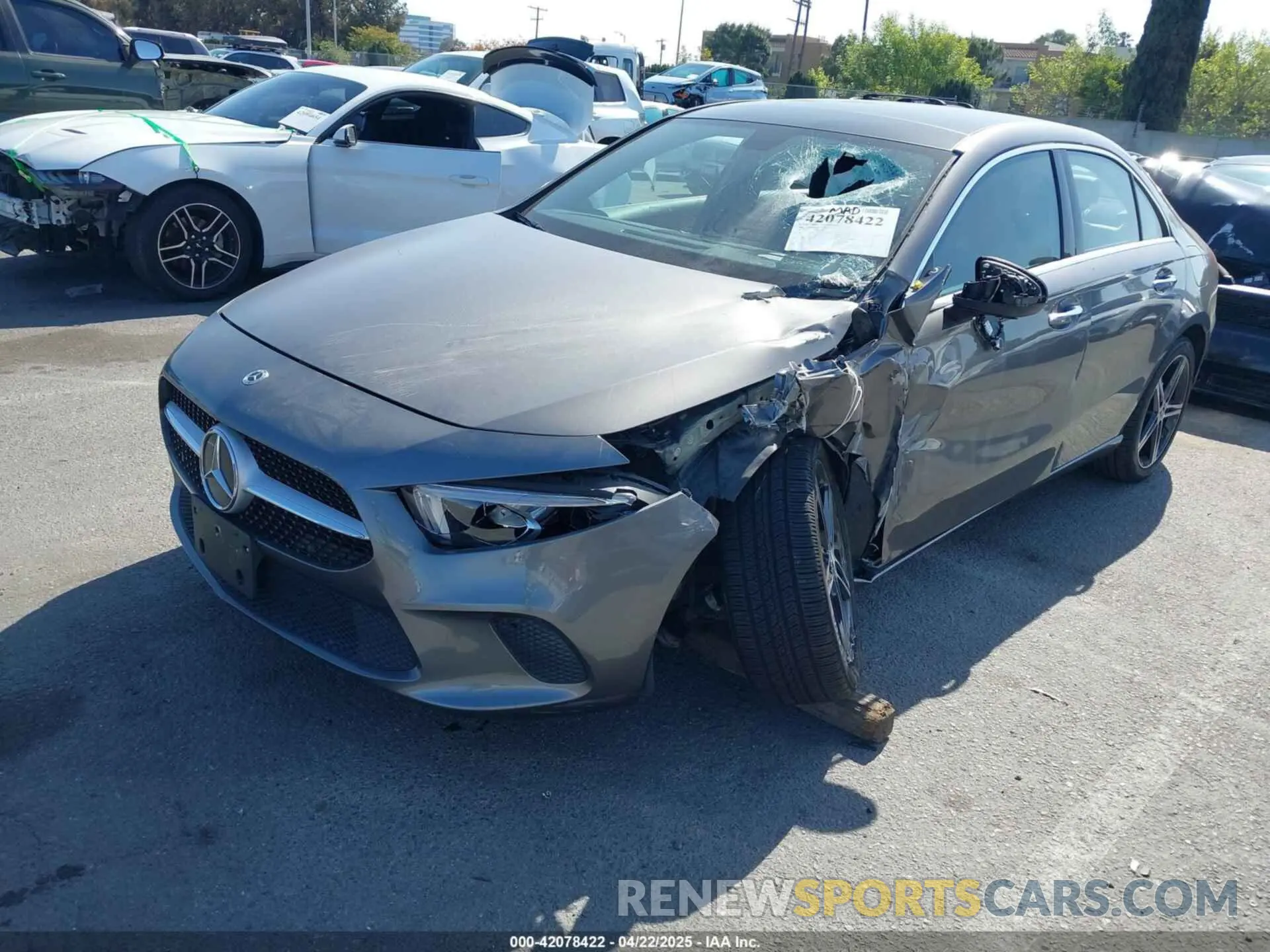 2 Photograph of a damaged car W1K3G4EB7NJ363798 MERCEDES-BENZ A 220 2022