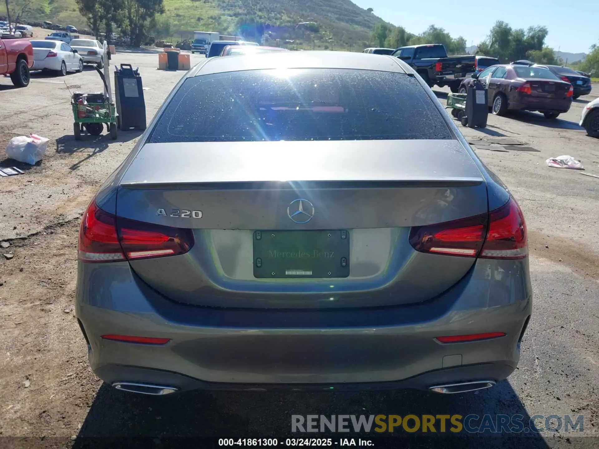 15 Photograph of a damaged car W1K3G4EB8NJ348694 MERCEDES-BENZ A 220 2022