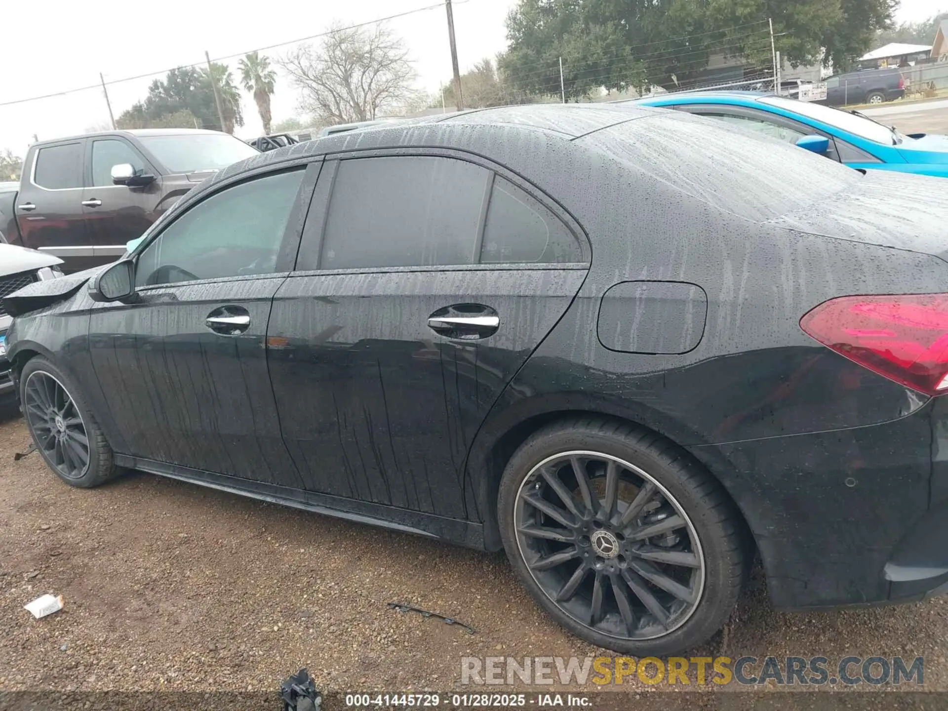 14 Photograph of a damaged car W1K3G4EBXNJ366825 MERCEDES-BENZ A 220 2022