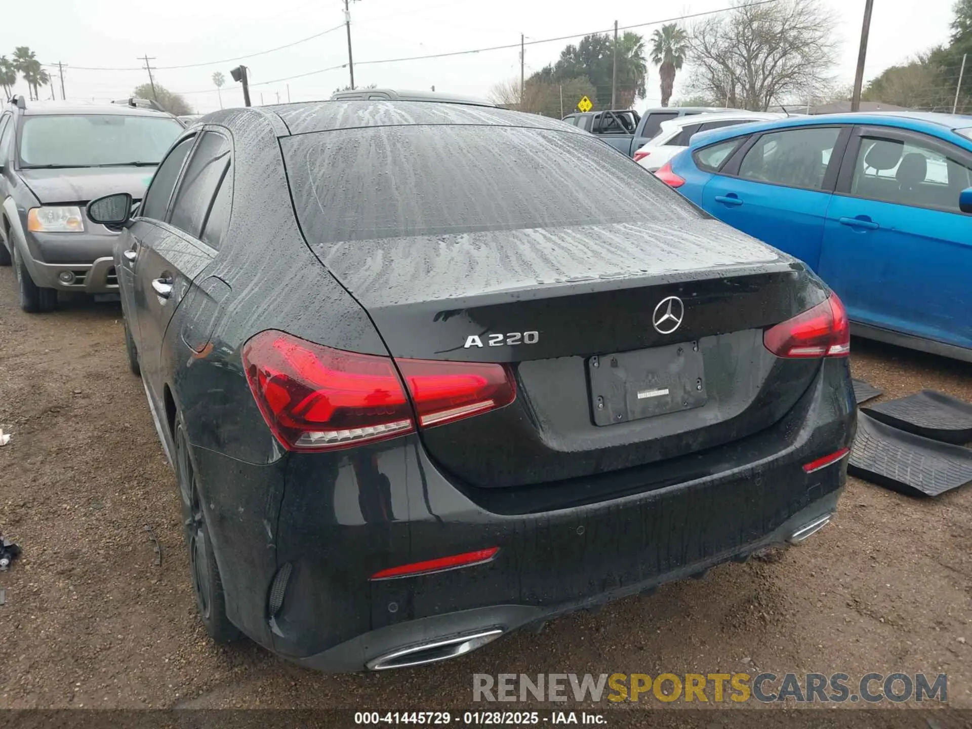 3 Photograph of a damaged car W1K3G4EBXNJ366825 MERCEDES-BENZ A 220 2022