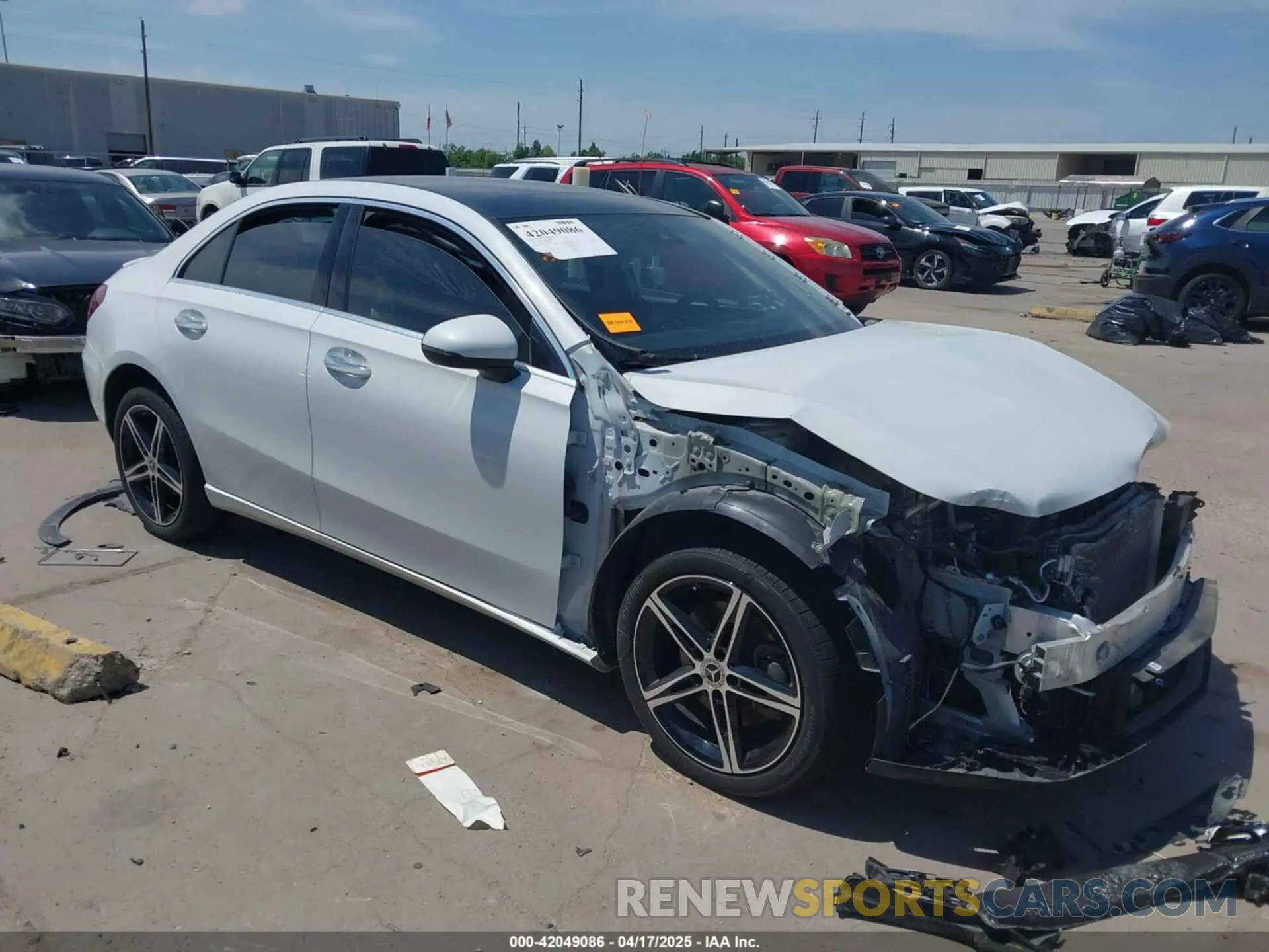 1 Photograph of a damaged car W1K3G4FB2NJ357146 MERCEDES-BENZ A 220 2022