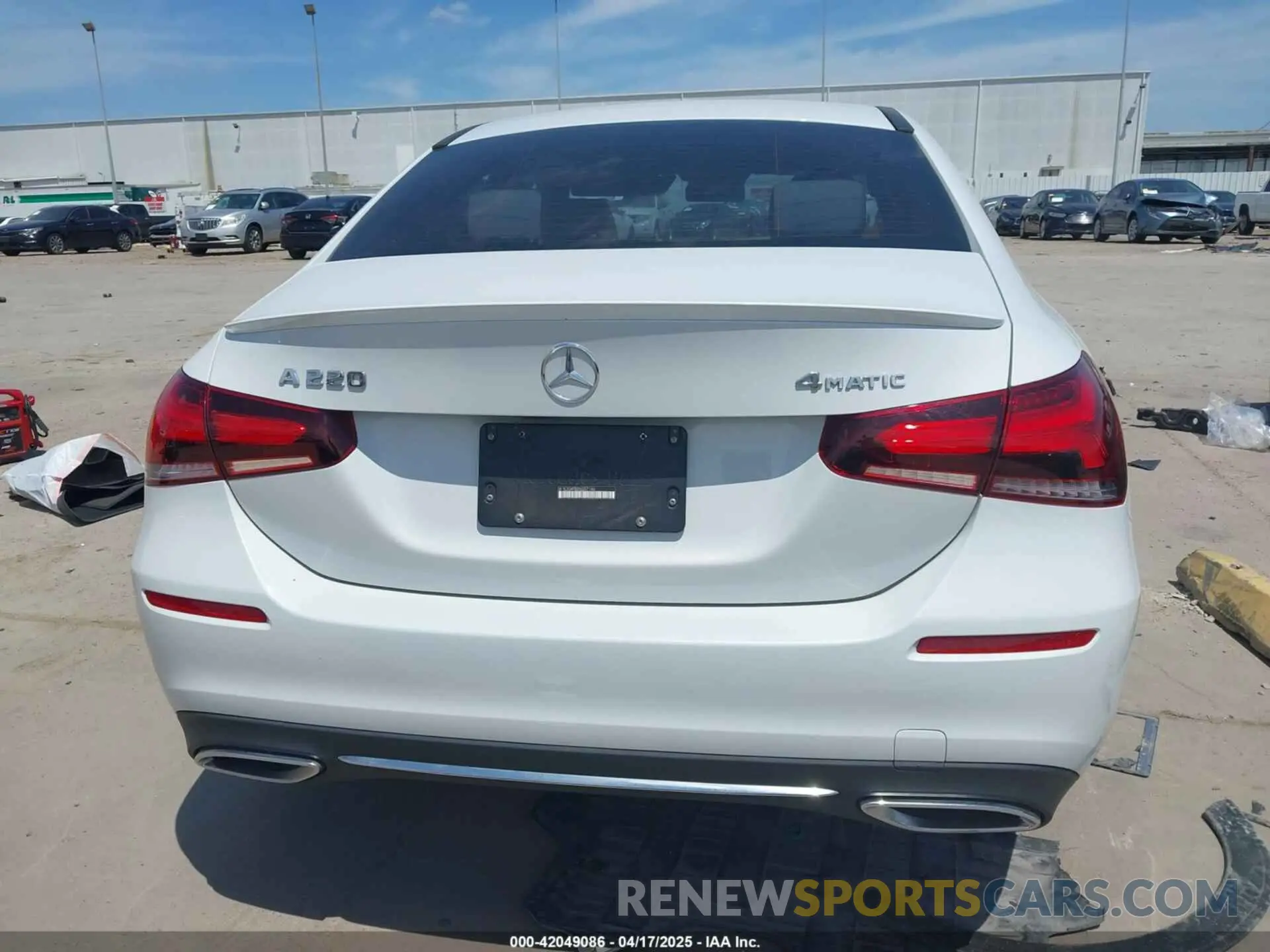 16 Photograph of a damaged car W1K3G4FB2NJ357146 MERCEDES-BENZ A 220 2022