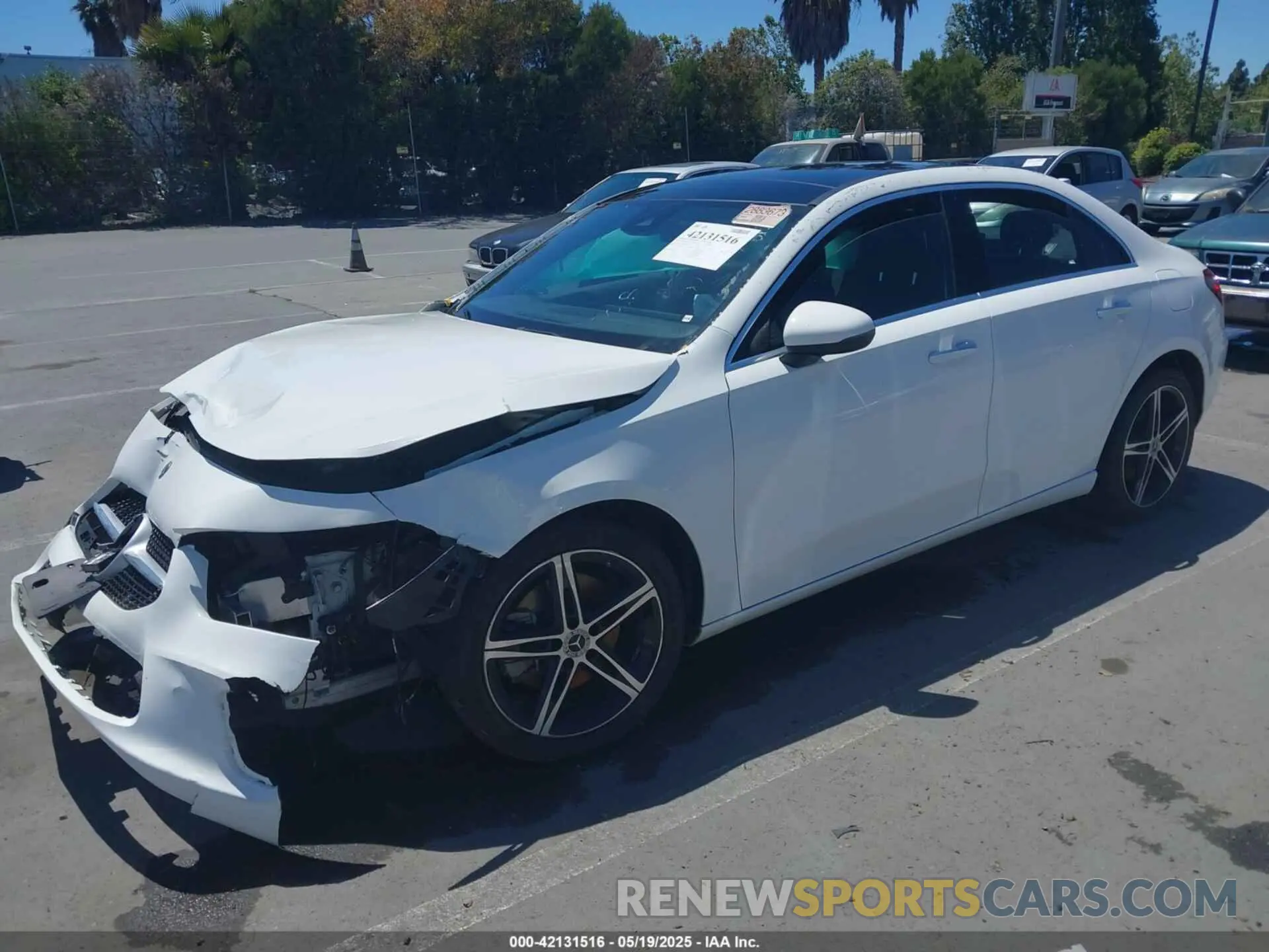 2 Photograph of a damaged car W1K3G4FB5NJ366066 MERCEDES-BENZ A 220 2022