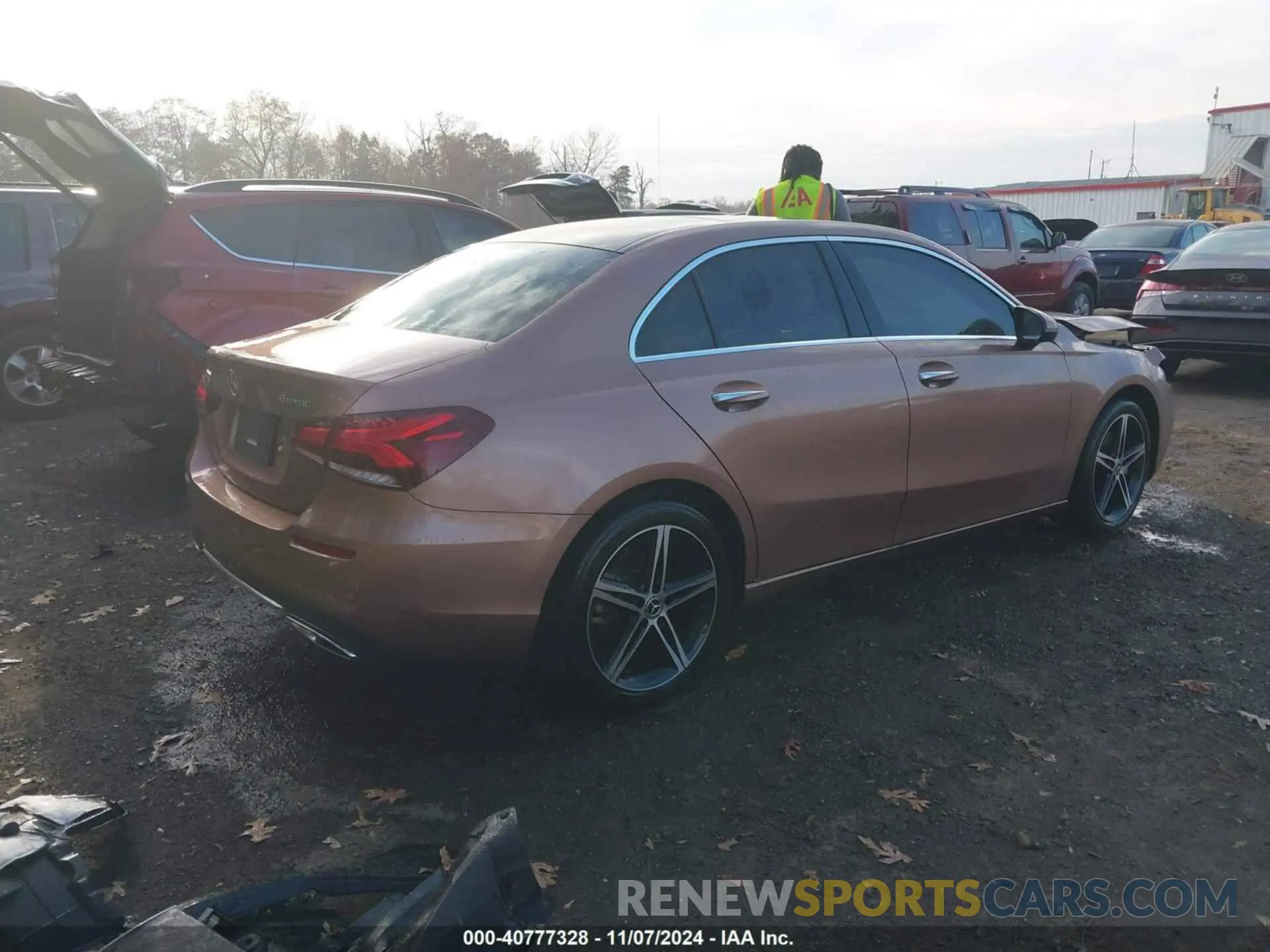 4 Photograph of a damaged car W1K3G4FB9NJ372677 MERCEDES-BENZ A 220 2022