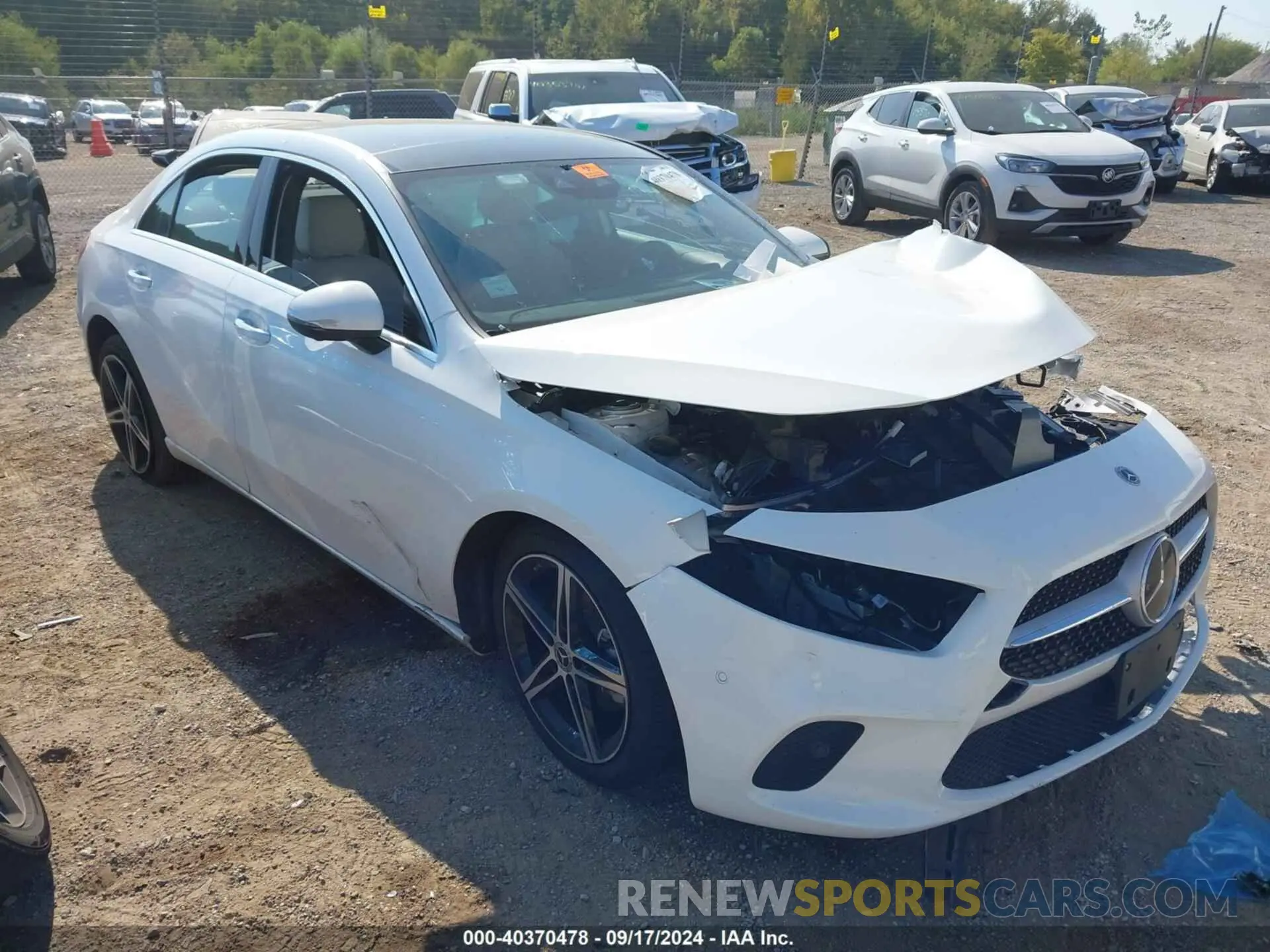 1 Photograph of a damaged car W1K3G4FB9NJ377023 MERCEDES-BENZ A 220 2022