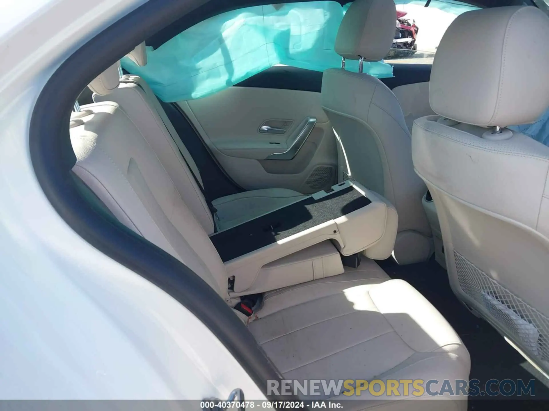 8 Photograph of a damaged car W1K3G4FB9NJ377023 MERCEDES-BENZ A 220 2022