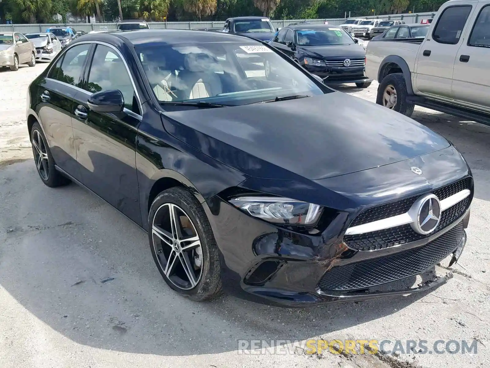 1 Photograph of a damaged car WDD3G4EB6KW020639 MERCEDES-BENZ A 220 4MAT 2019