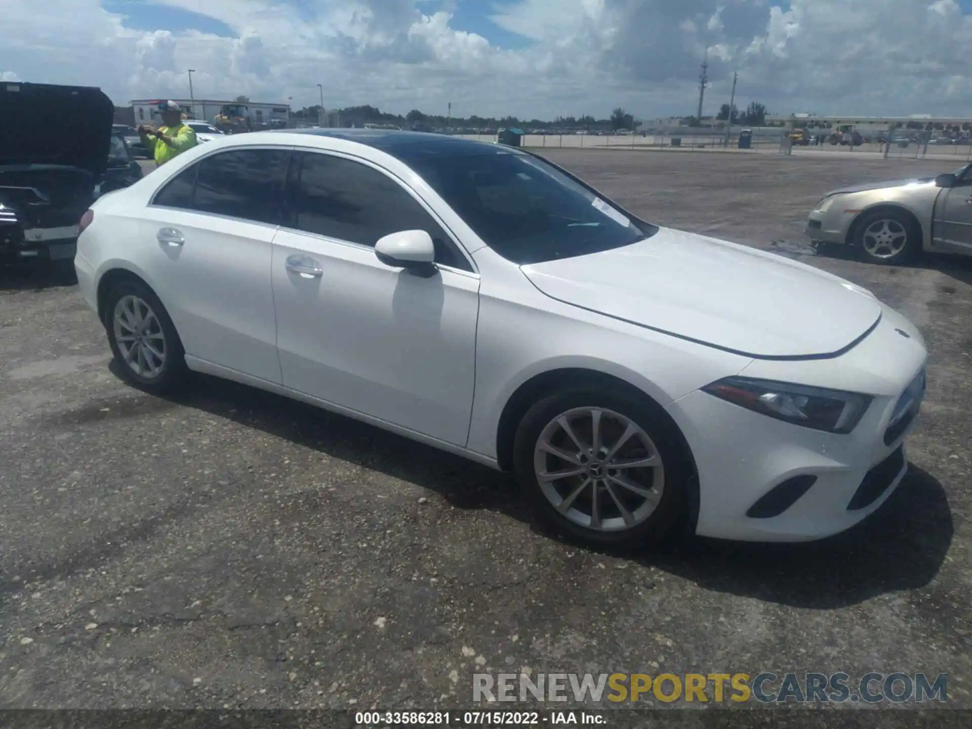 1 Photograph of a damaged car WDD3G4EB0KW020264 MERCEDES-BENZ A-CLASS 2019