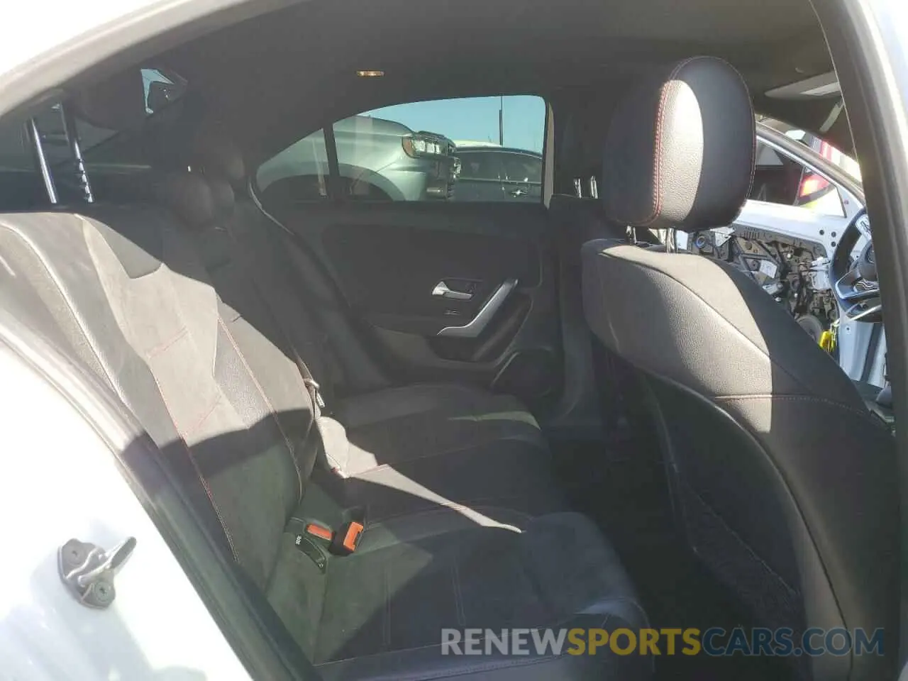 10 Photograph of a damaged car WDD3G4EB0KW022029 MERCEDES-BENZ A-CLASS 2019