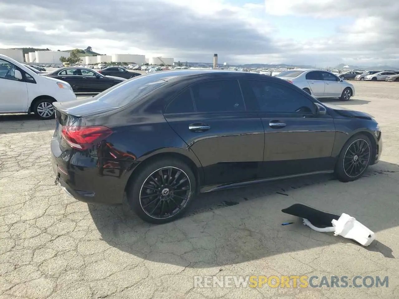 3 Photograph of a damaged car WDD3G4EB0KW025318 MERCEDES-BENZ A-CLASS 2019