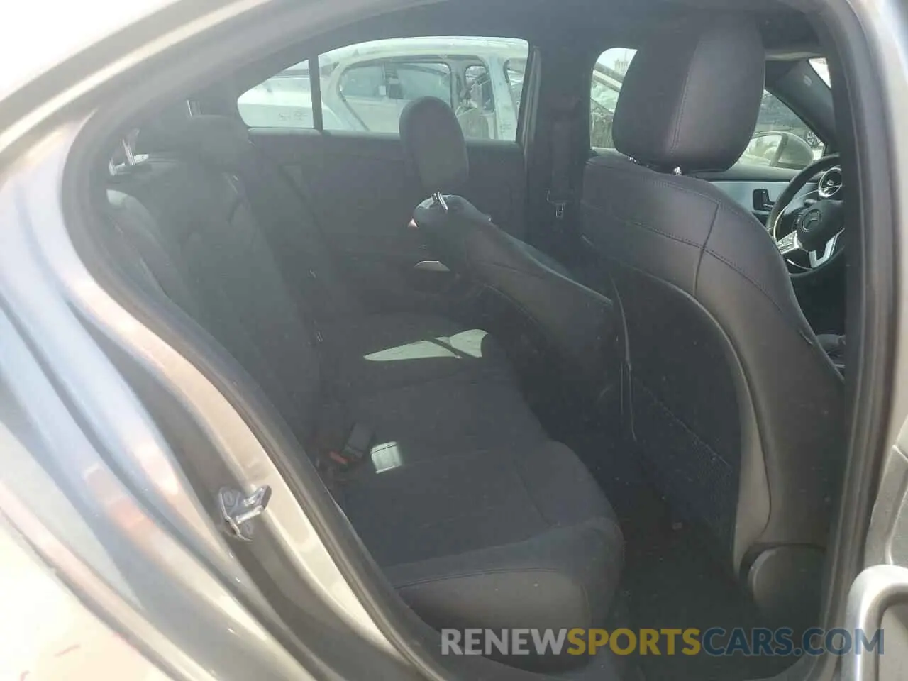 10 Photograph of a damaged car WDD3G4EB0KW027019 MERCEDES-BENZ A-CLASS 2019