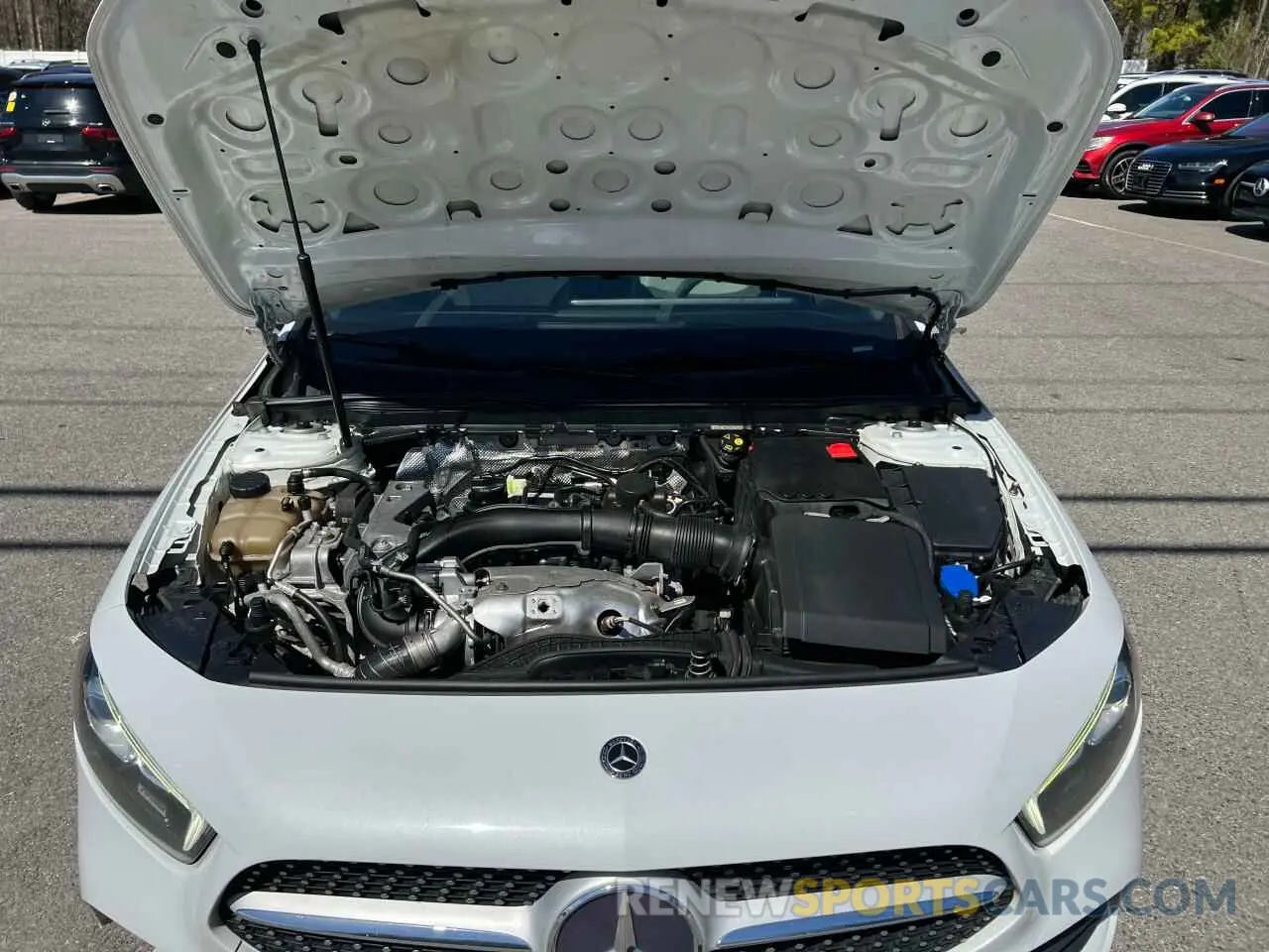 8 Photograph of a damaged car WDD3G4EB1KW035923 MERCEDES-BENZ A-CLASS 2019
