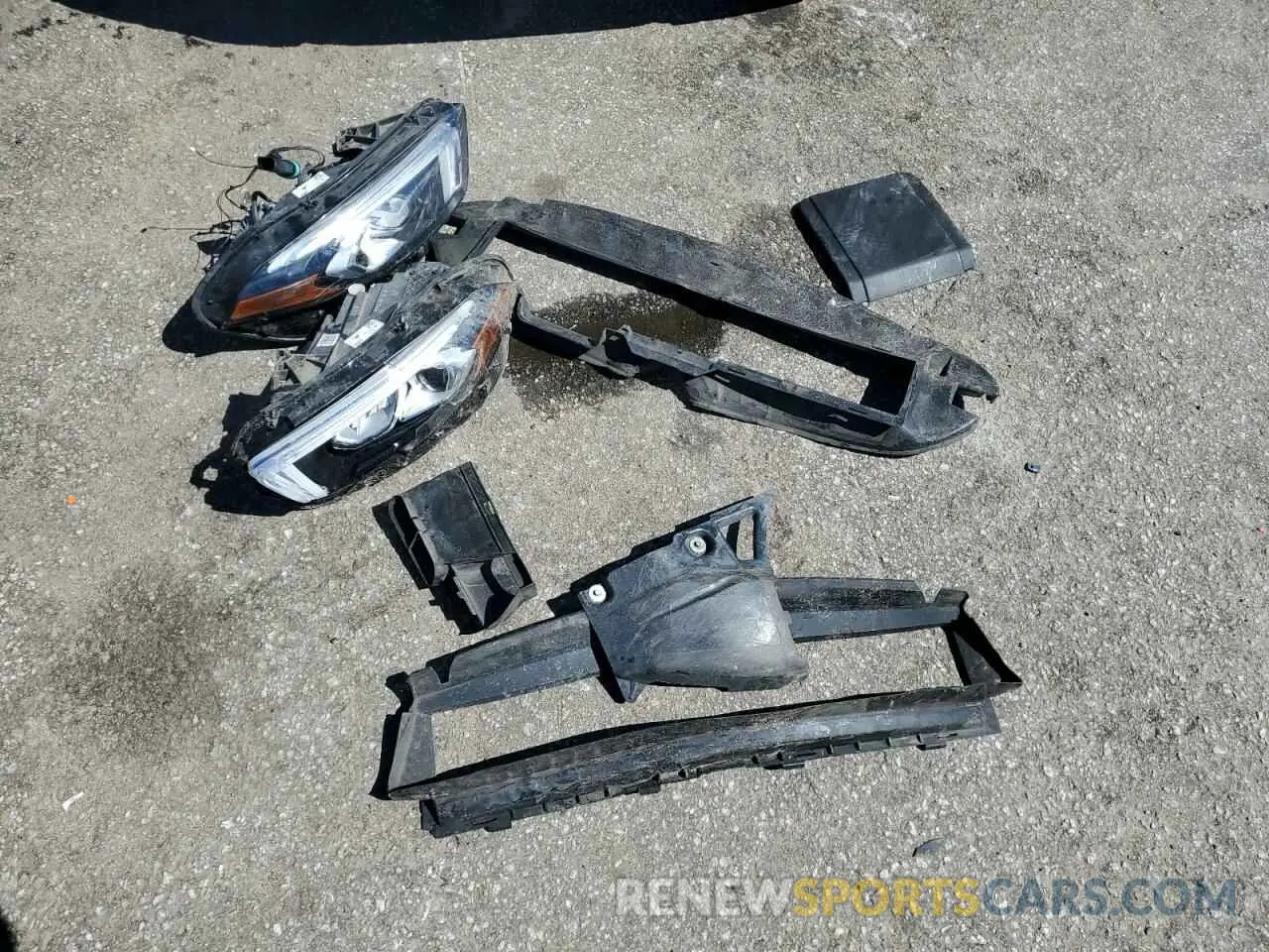 14 Photograph of a damaged car WDD3G4EB2KW000470 MERCEDES-BENZ A-CLASS 2019