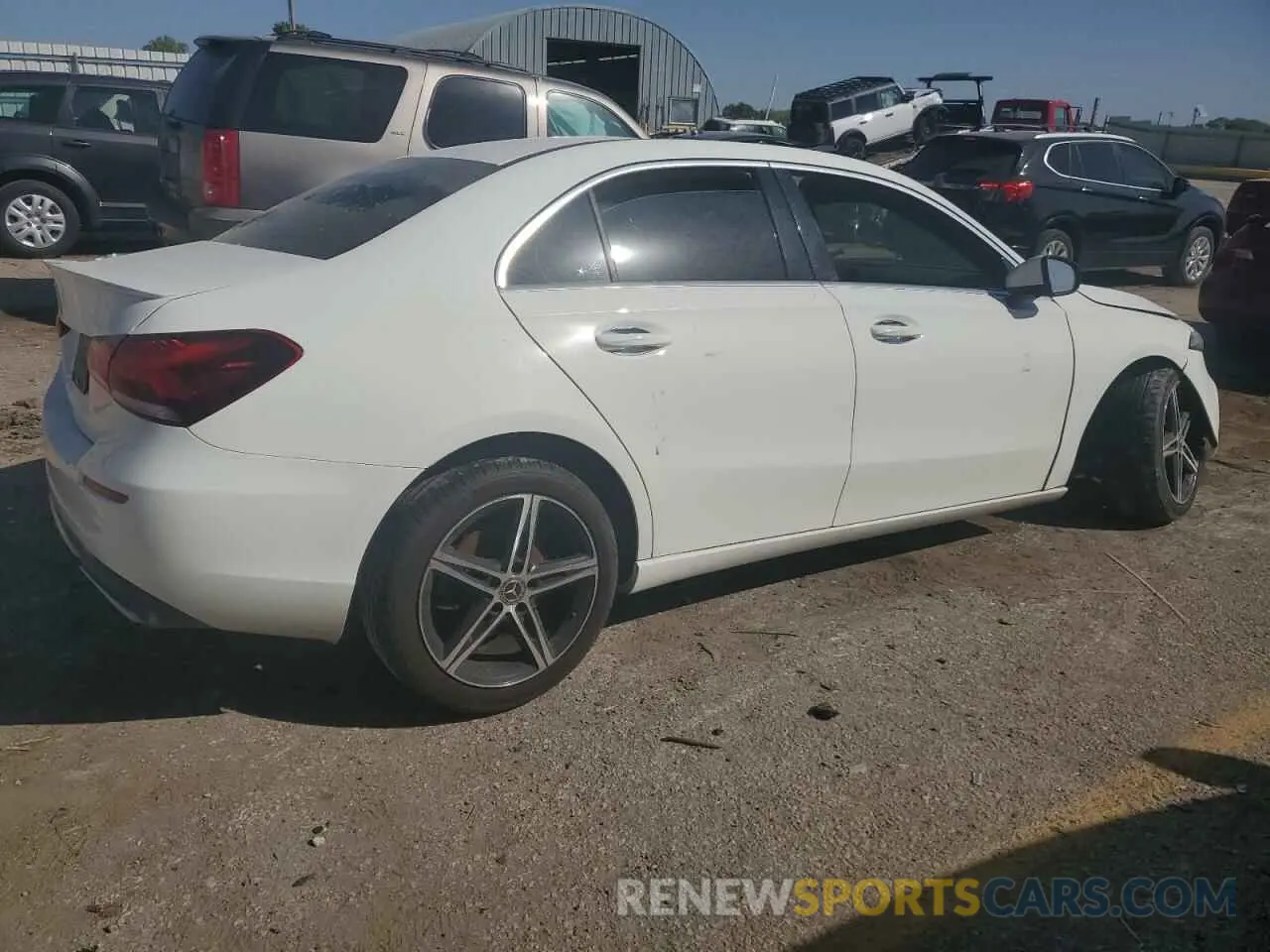 3 Photograph of a damaged car WDD3G4EB2KW016538 MERCEDES-BENZ A-CLASS 2019
