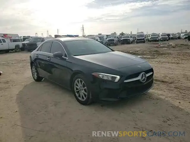 10 Photograph of a damaged car WDD3G4EB2KW024607 MERCEDES-BENZ A-CLASS 2019