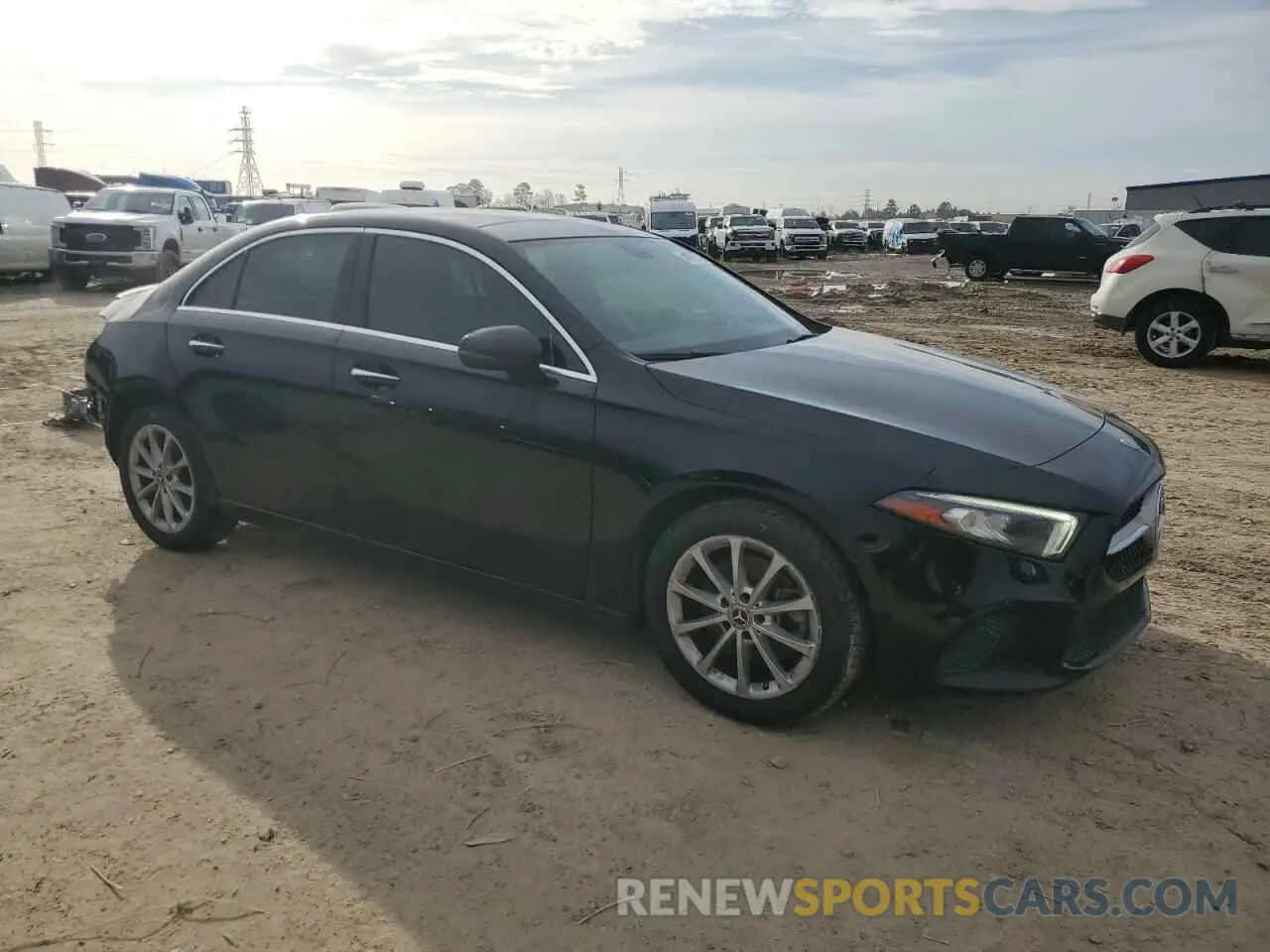 4 Photograph of a damaged car WDD3G4EB2KW024607 MERCEDES-BENZ A-CLASS 2019
