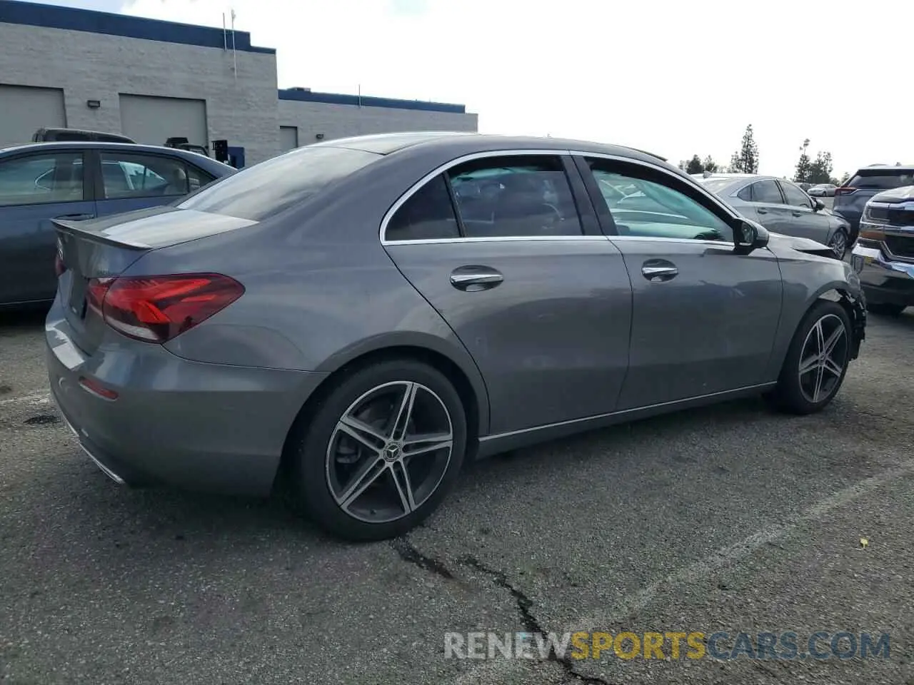 3 Photograph of a damaged car WDD3G4EB2KW030844 MERCEDES-BENZ A-CLASS 2019