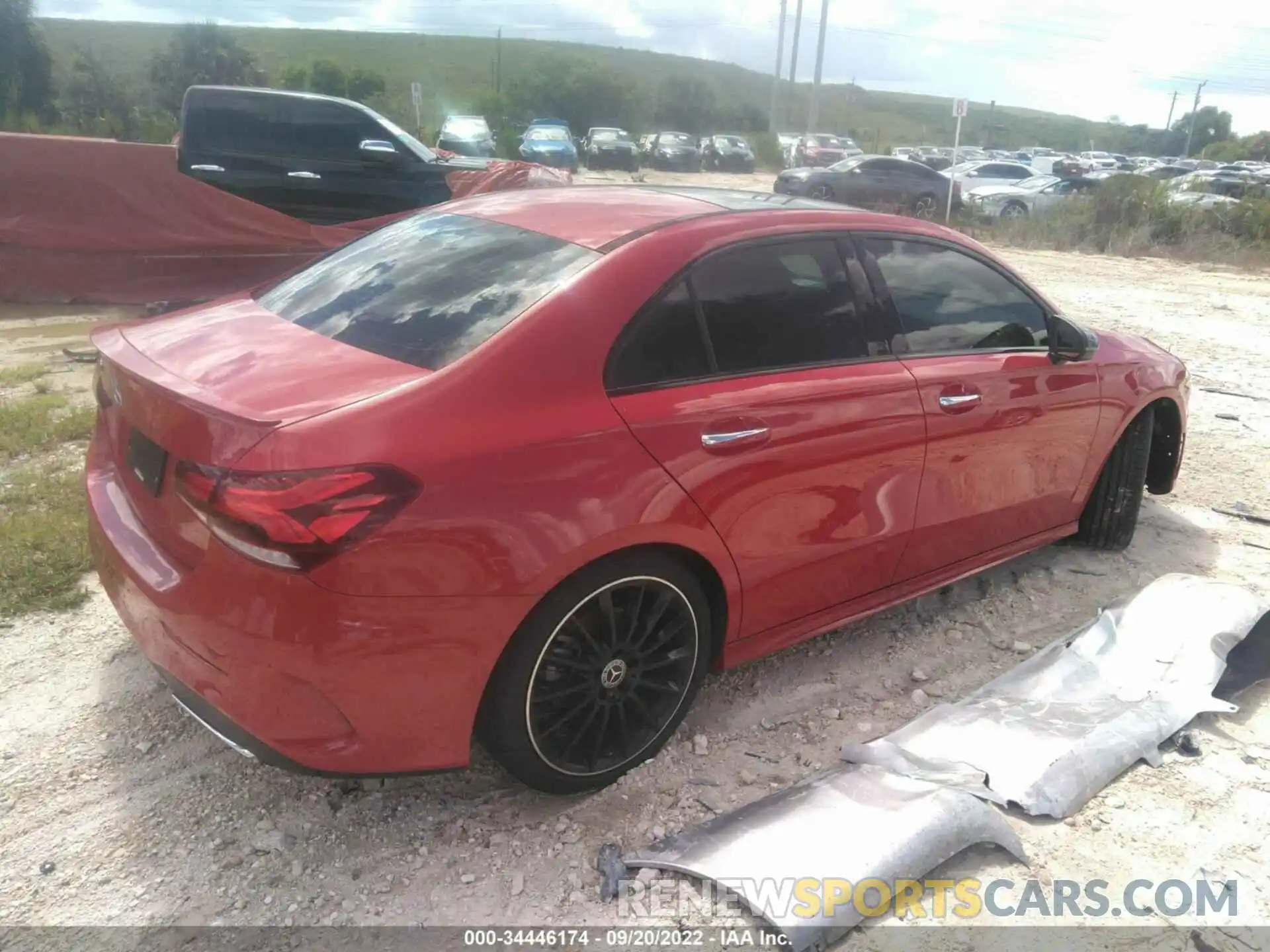 4 Photograph of a damaged car WDD3G4EB3KW013146 MERCEDES-BENZ A-CLASS 2019