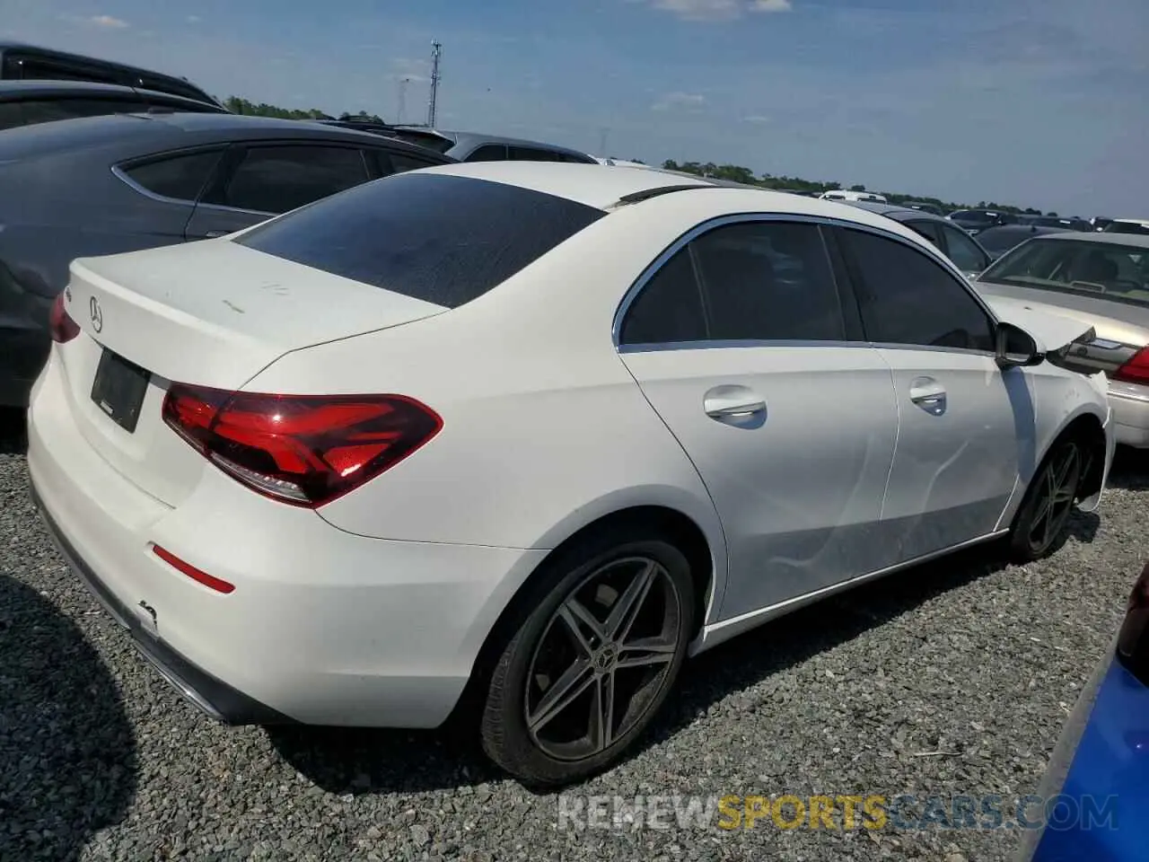 3 Photograph of a damaged car WDD3G4EB3KW013647 MERCEDES-BENZ A-CLASS 2019