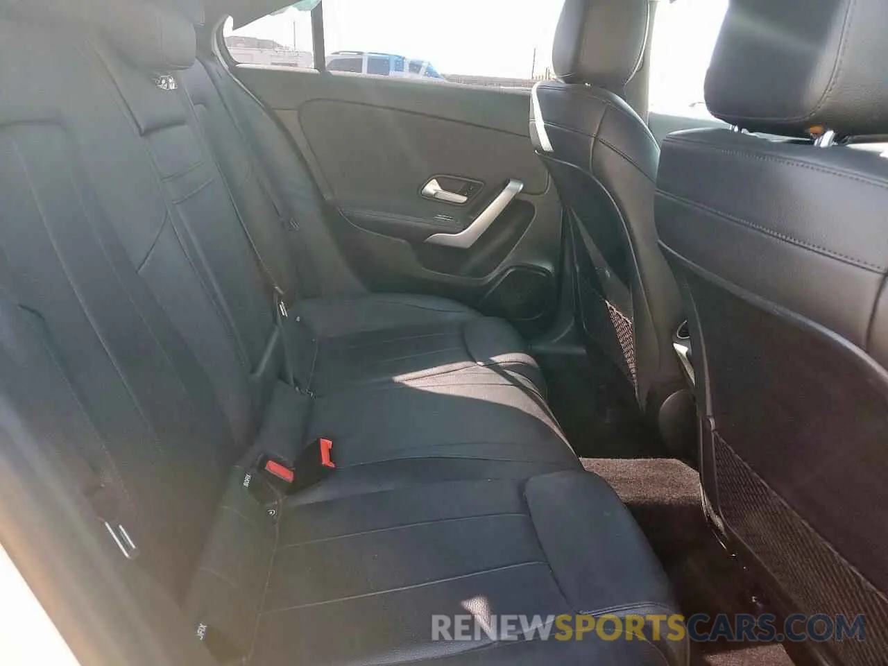 10 Photograph of a damaged car WDD3G4EB3KW035924 MERCEDES-BENZ A-CLASS 2019