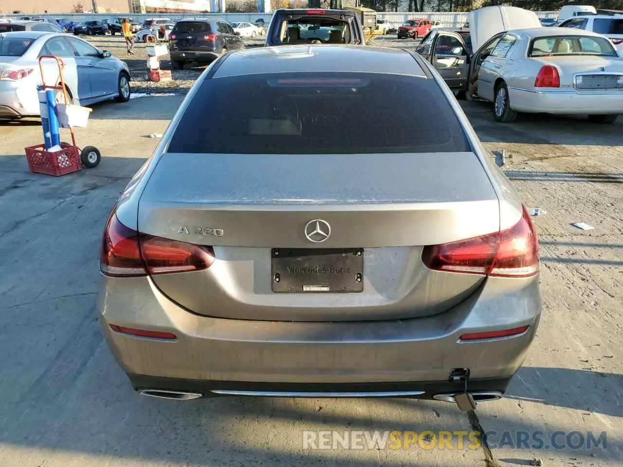 6 Photograph of a damaged car WDD3G4EB4KW022177 MERCEDES-BENZ A-CLASS 2019