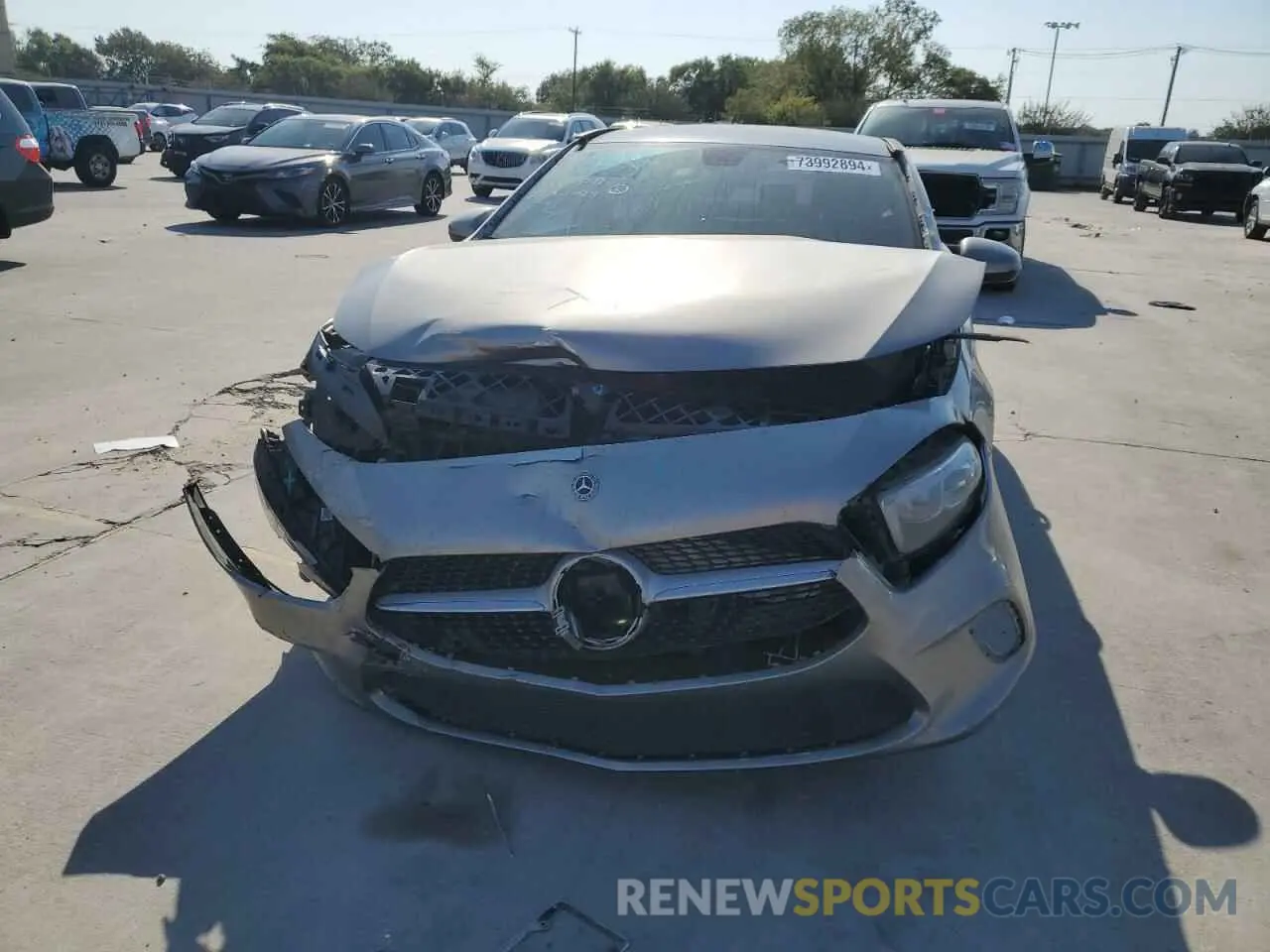 5 Photograph of a damaged car WDD3G4EB4KW032062 MERCEDES-BENZ A-CLASS 2019