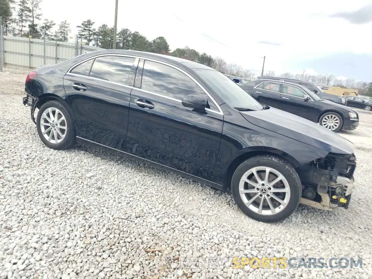 4 Photograph of a damaged car WDD3G4EB5KW002424 MERCEDES-BENZ A-CLASS 2019