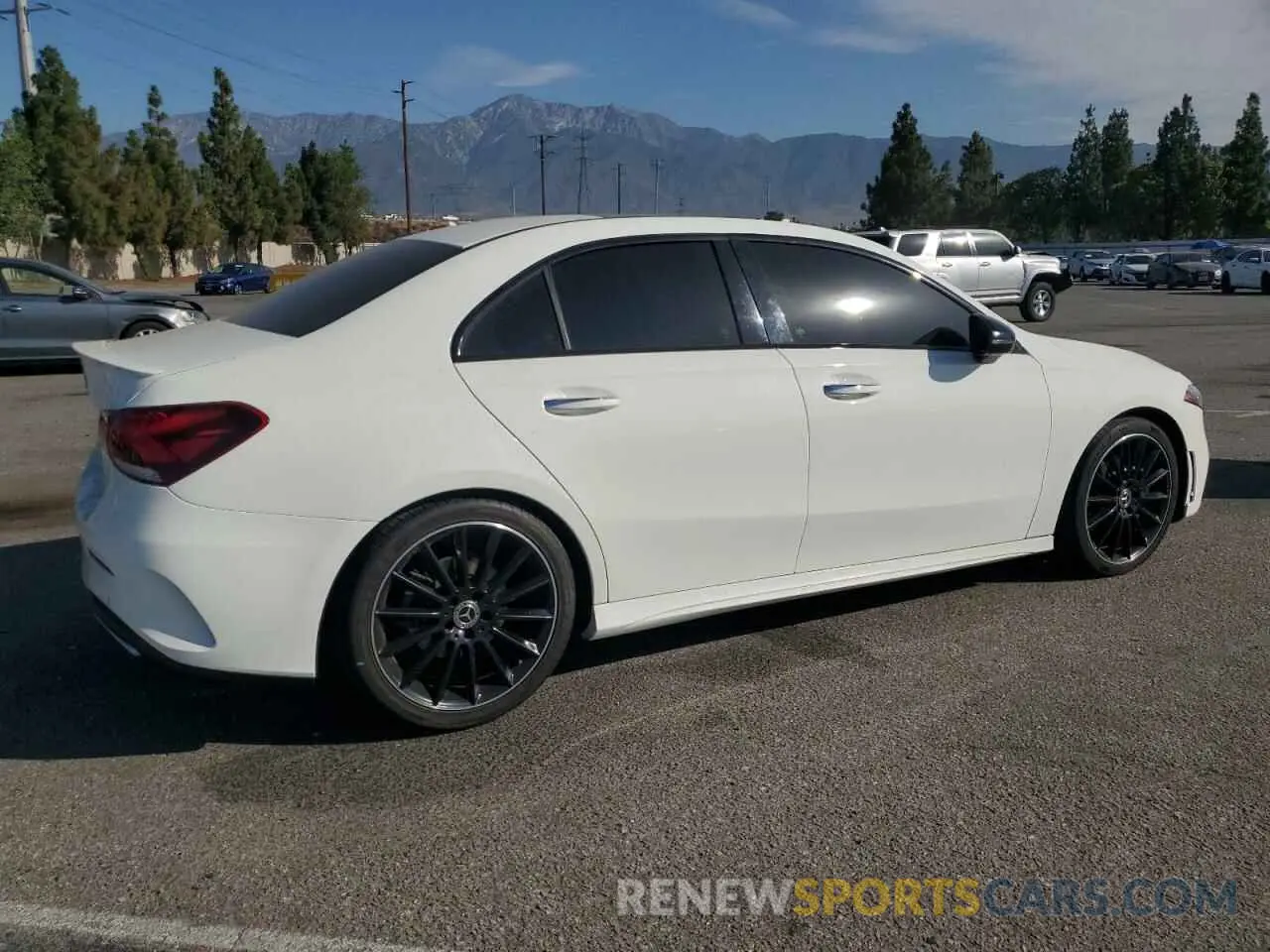 3 Photograph of a damaged car WDD3G4EB5KW004724 MERCEDES-BENZ A-CLASS 2019