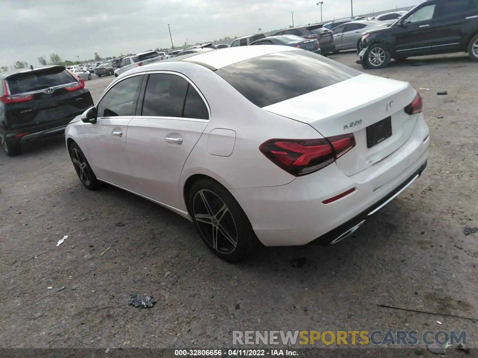 3 Photograph of a damaged car WDD3G4EB5KW009549 MERCEDES-BENZ A-CLASS 2019