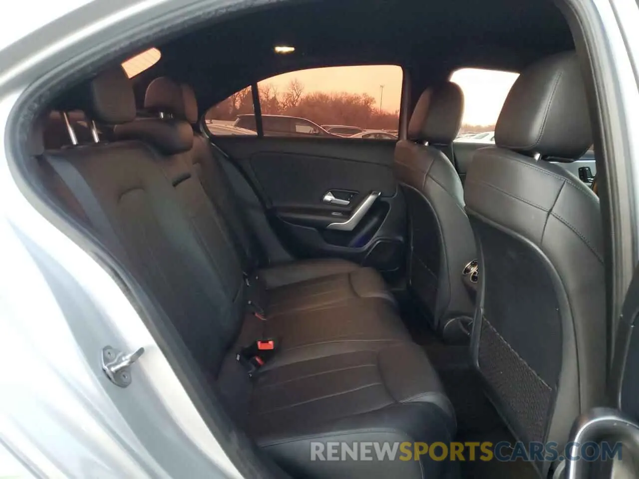 10 Photograph of a damaged car WDD3G4EB5KW012810 MERCEDES-BENZ A-CLASS 2019