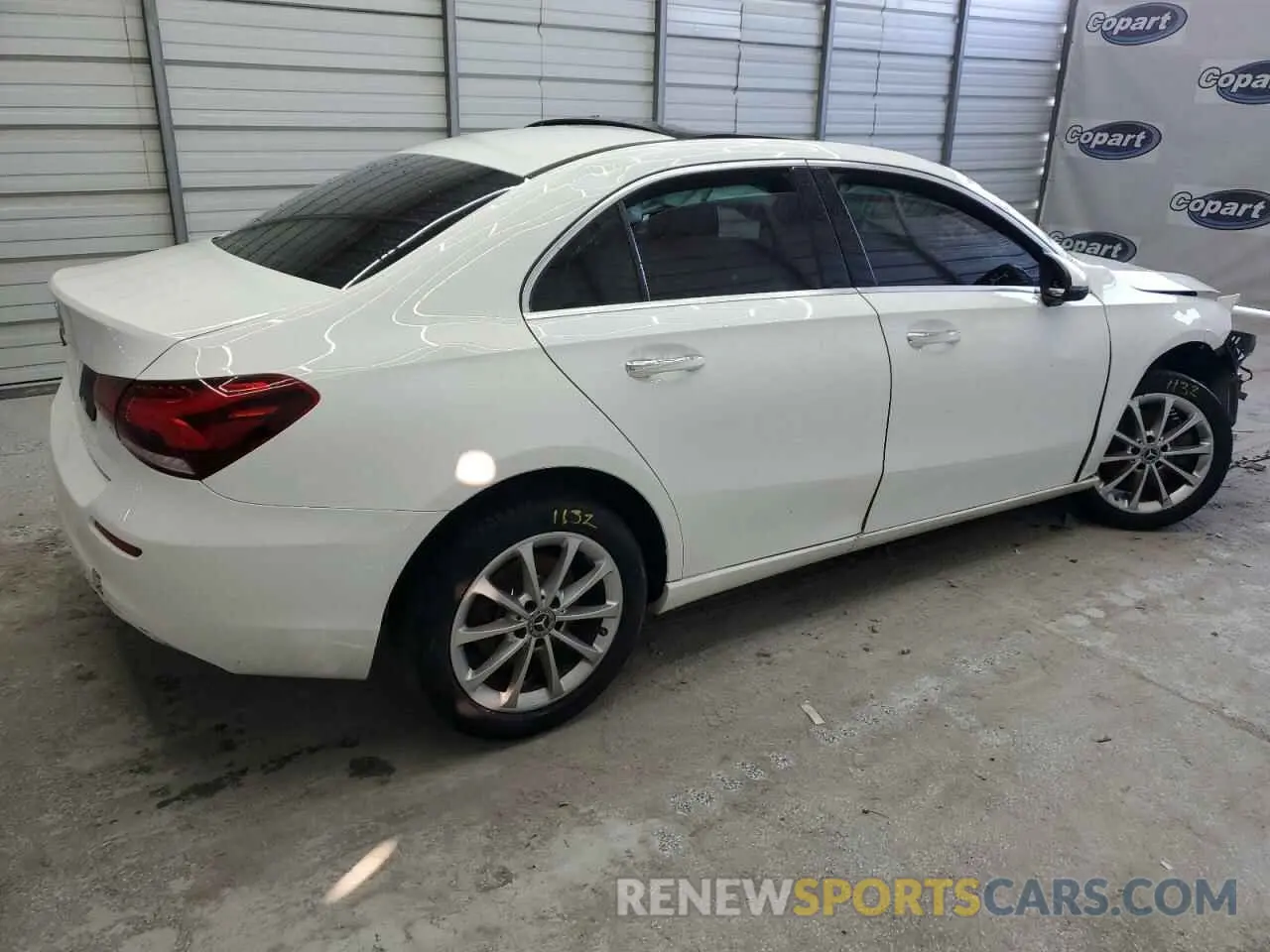 3 Photograph of a damaged car WDD3G4EB5KW023094 MERCEDES-BENZ A-CLASS 2019