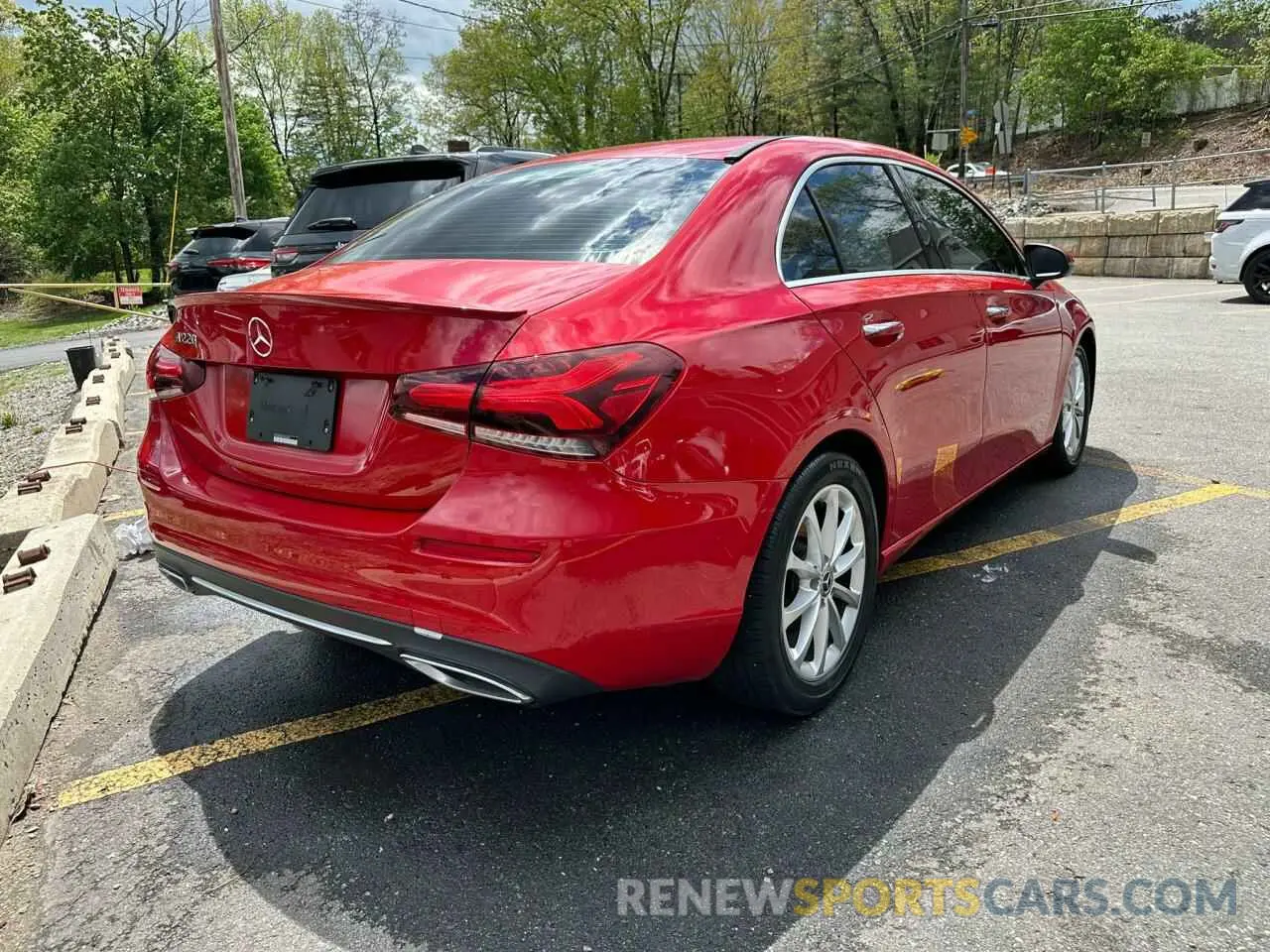 3 Photograph of a damaged car WDD3G4EB5KW025394 MERCEDES-BENZ A-CLASS 2019