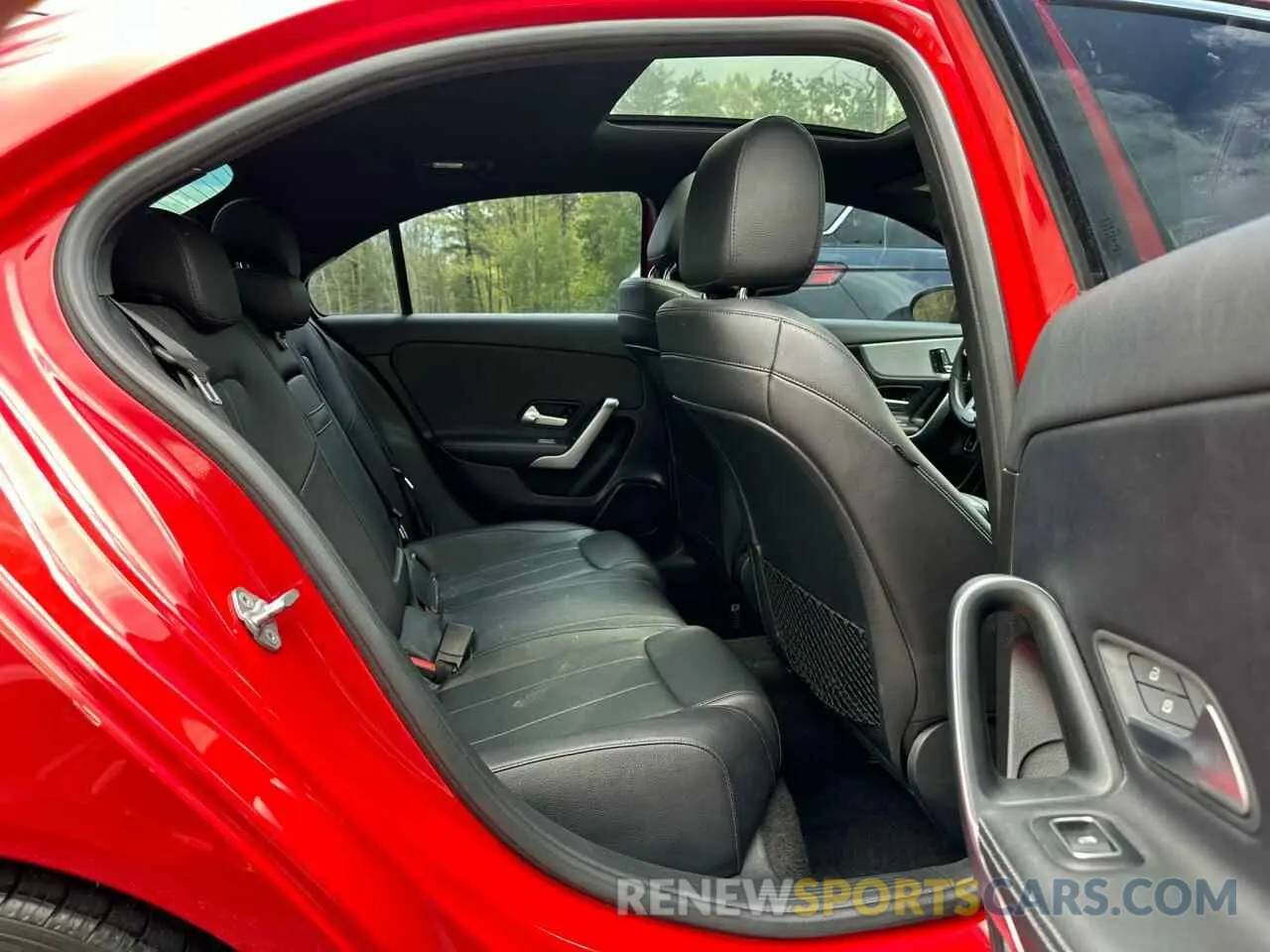 8 Photograph of a damaged car WDD3G4EB5KW025394 MERCEDES-BENZ A-CLASS 2019