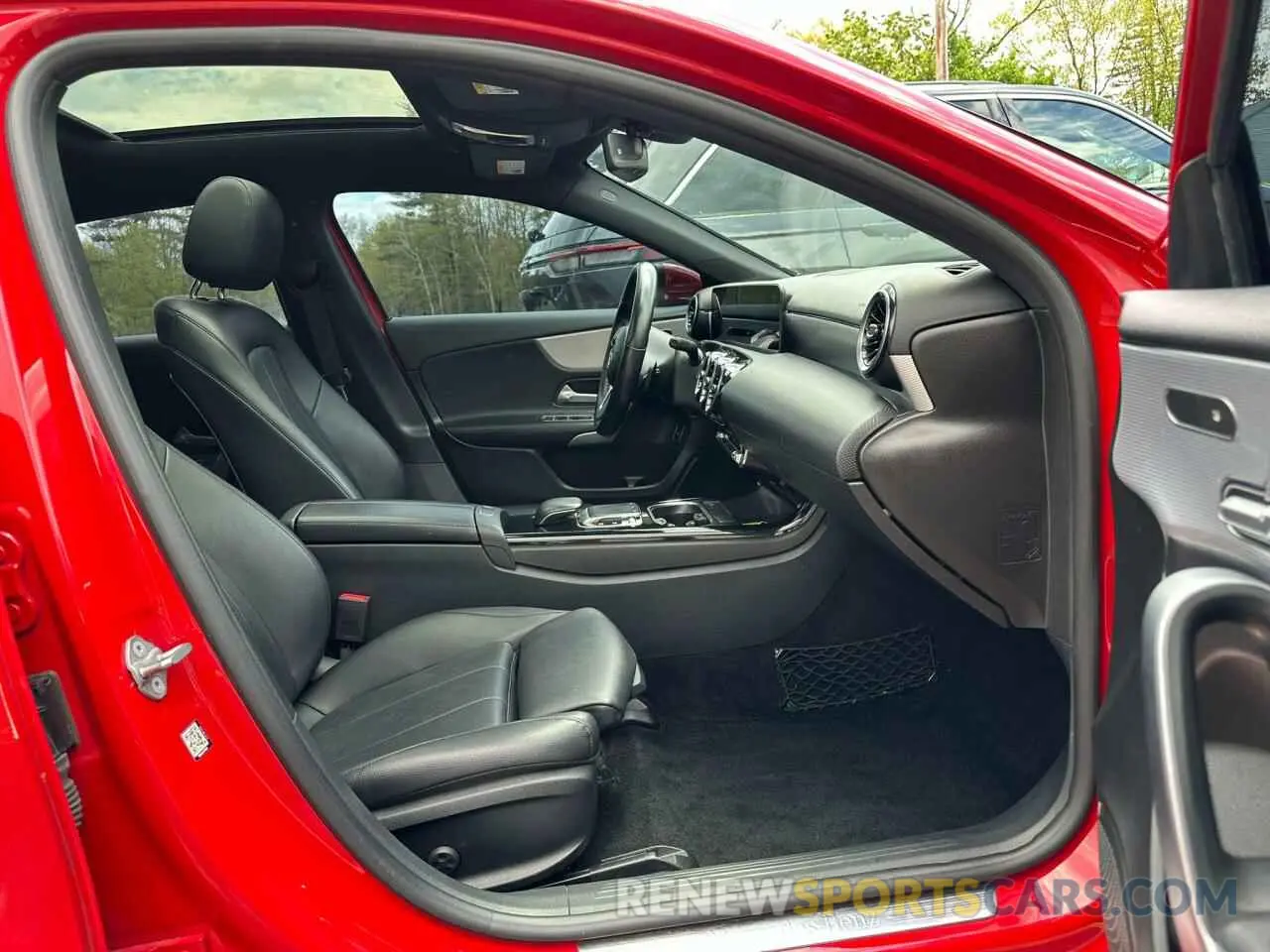 9 Photograph of a damaged car WDD3G4EB5KW025394 MERCEDES-BENZ A-CLASS 2019