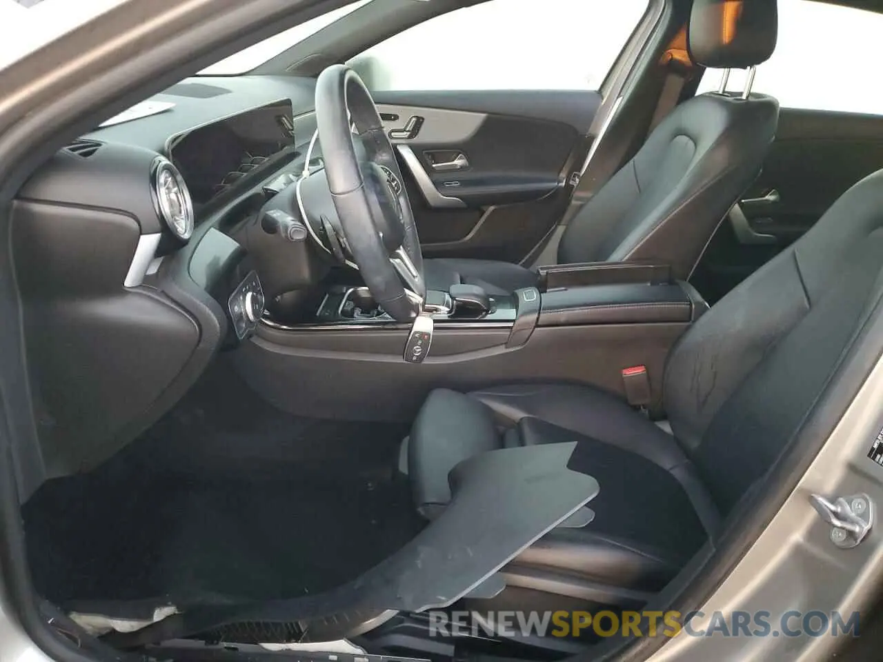 7 Photograph of a damaged car WDD3G4EB6KW024478 MERCEDES-BENZ A-CLASS 2019