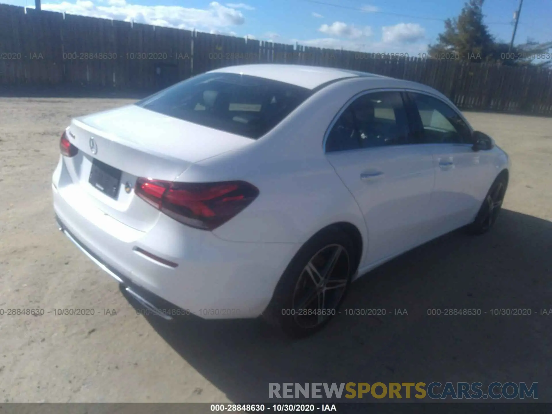 4 Photograph of a damaged car WDD3G4EB6KW031673 MERCEDES-BENZ A-CLASS 2019