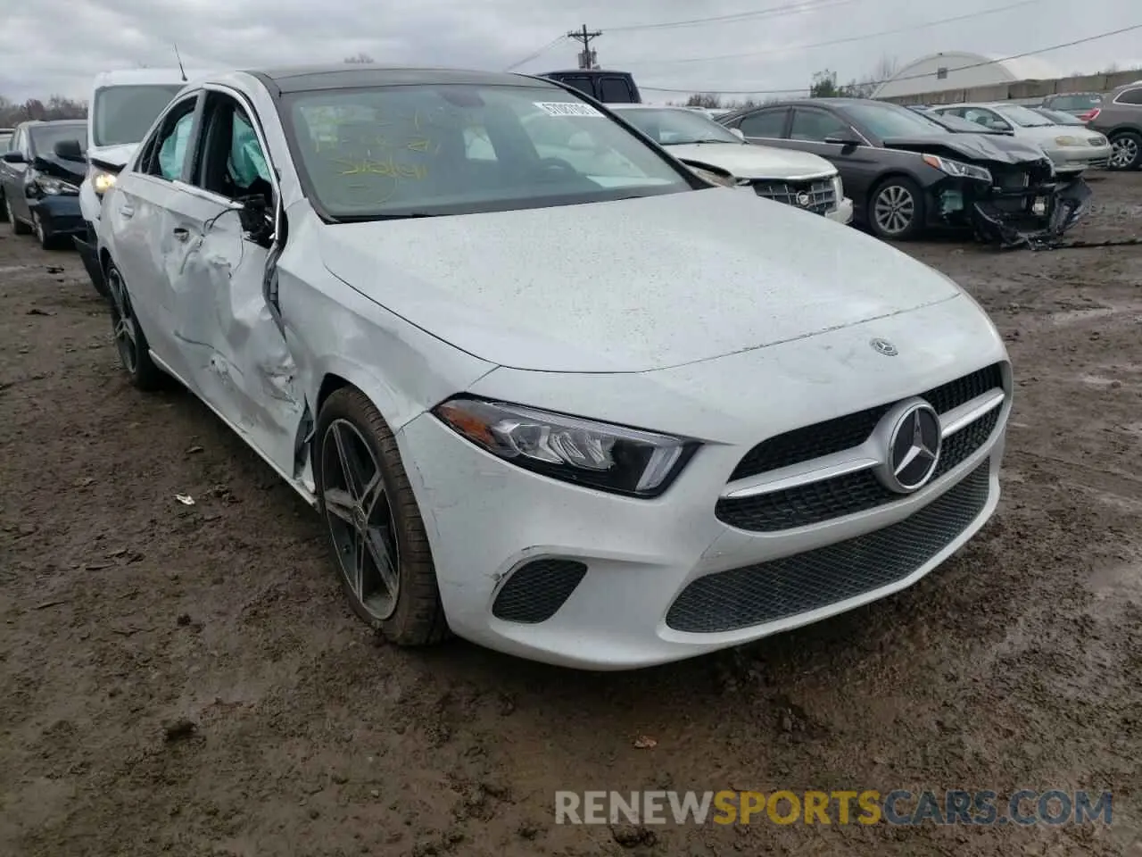 1 Photograph of a damaged car WDD3G4EB6KW033813 MERCEDES-BENZ A-CLASS 2019