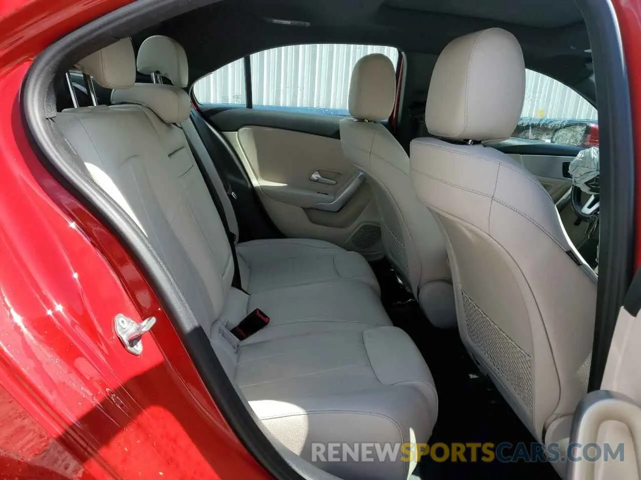 10 Photograph of a damaged car WDD3G4EB6KW036064 MERCEDES-BENZ A-CLASS 2019