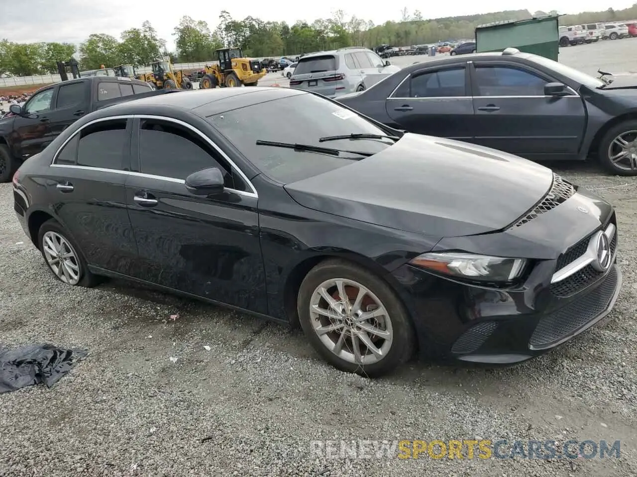 4 Photograph of a damaged car WDD3G4EB7KW025252 MERCEDES-BENZ A-CLASS 2019
