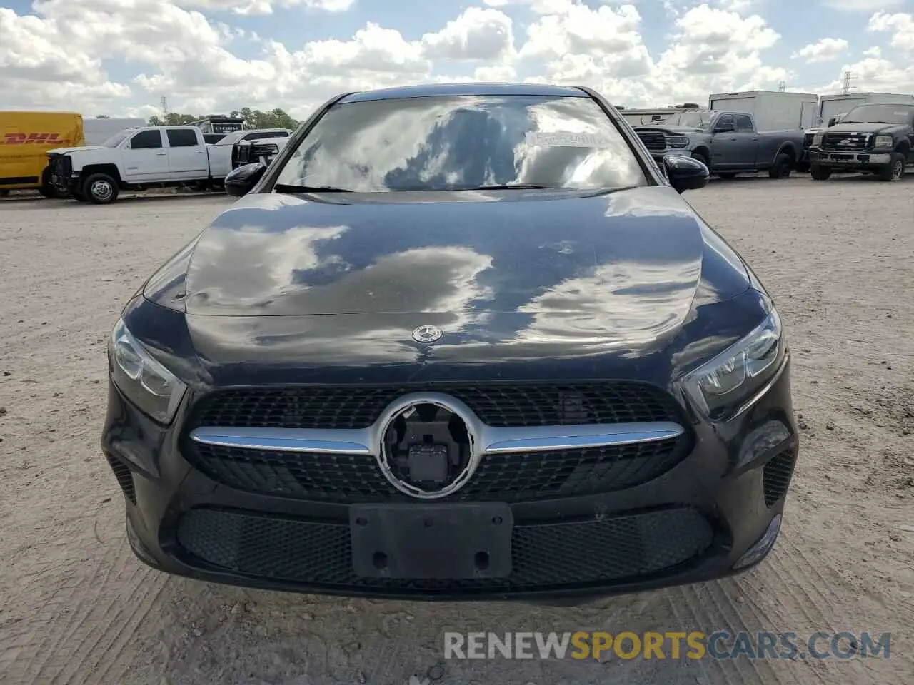 5 Photograph of a damaged car WDD3G4EB7KW025686 MERCEDES-BENZ A-CLASS 2019